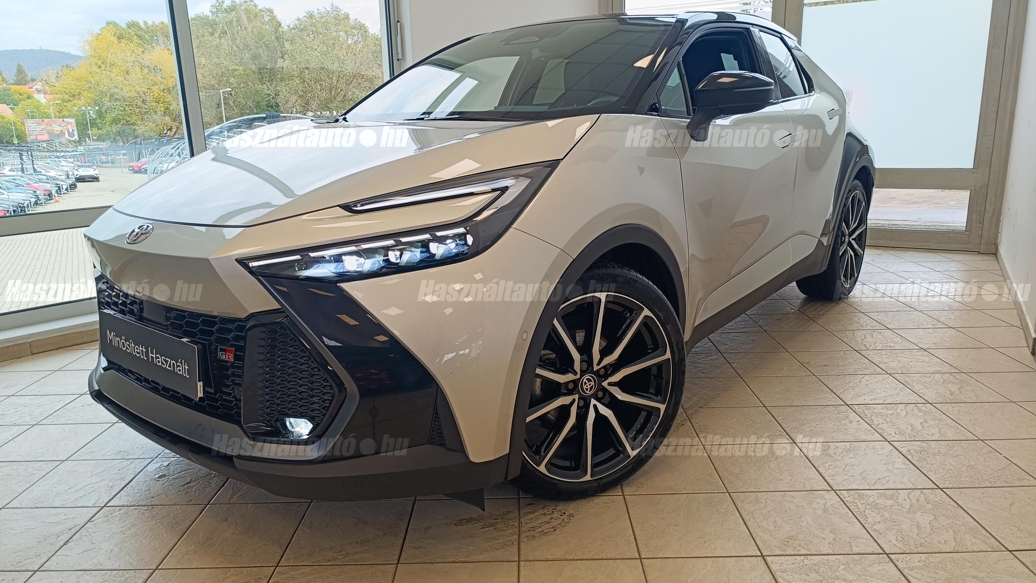 TOYOTA C-HR 2025/6 - 1
