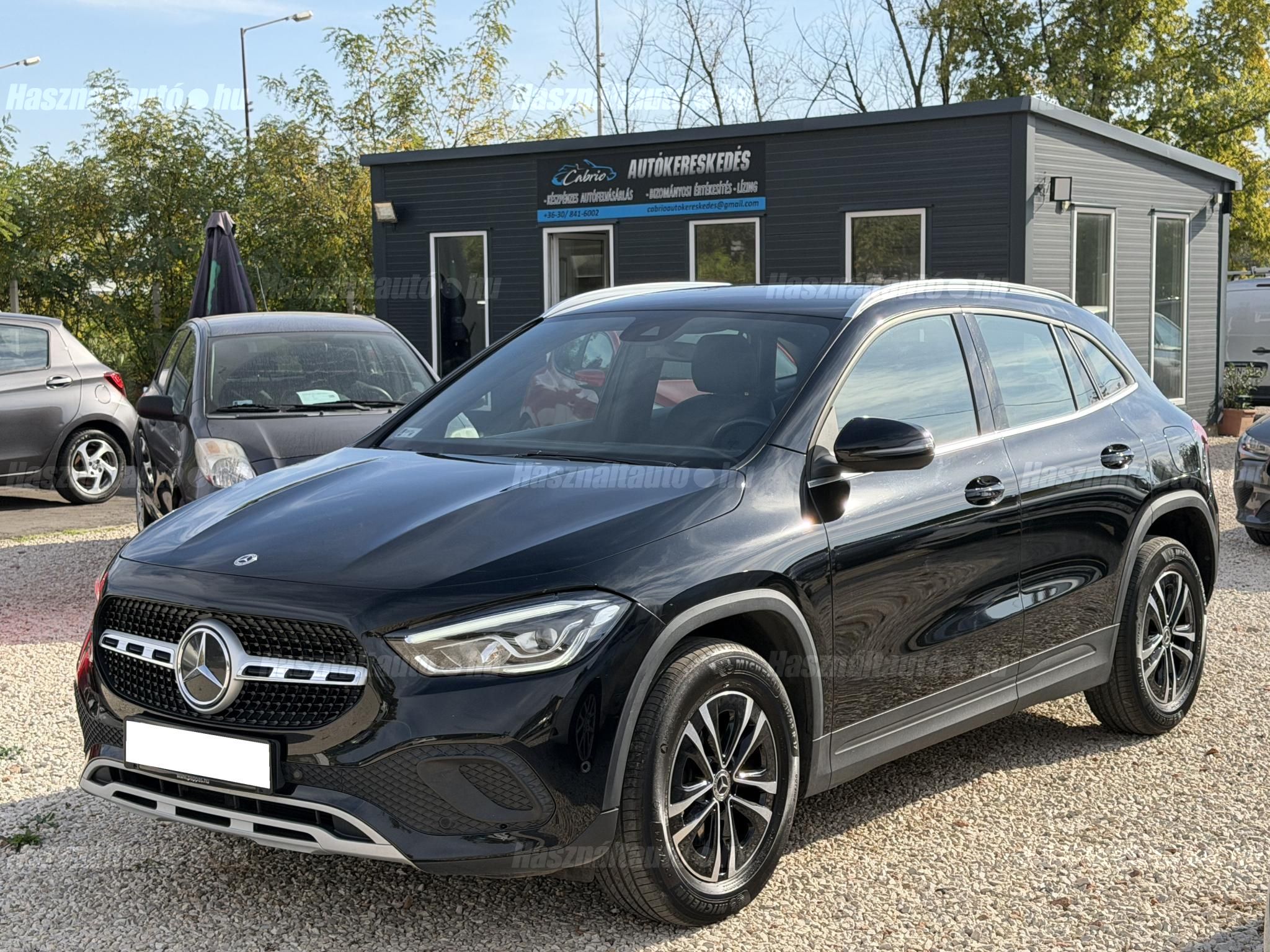 MERCEDES-BENZ GLA 180 2023/4 - 1