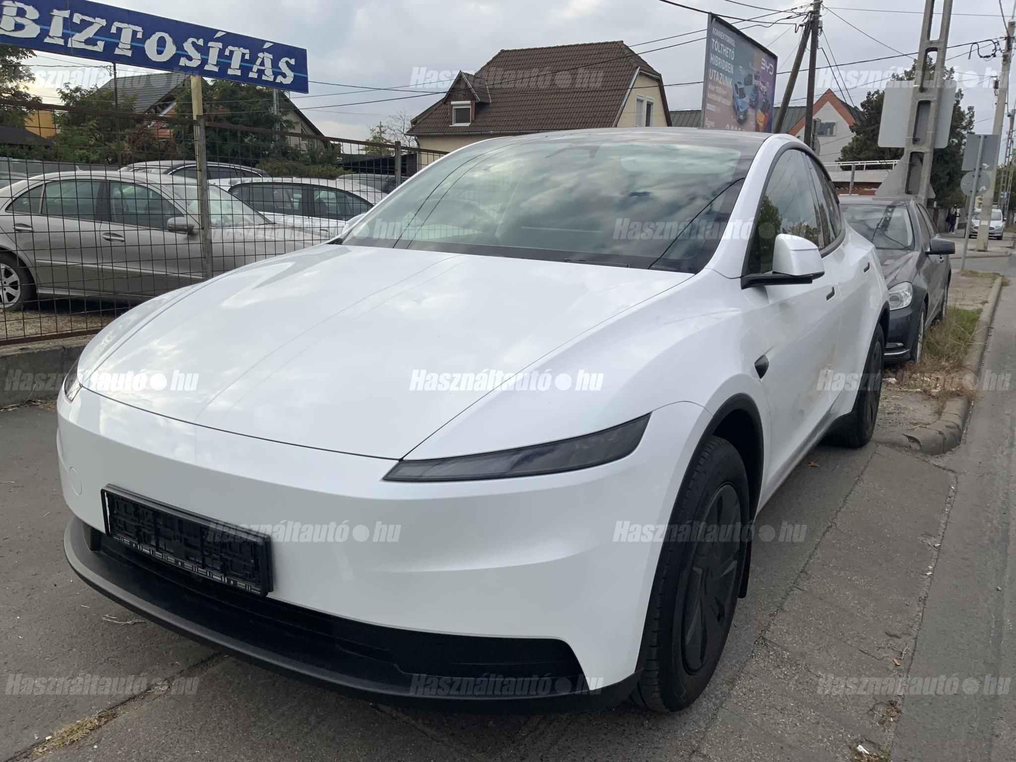 TESLA MODEL Y 2026/3 - 1