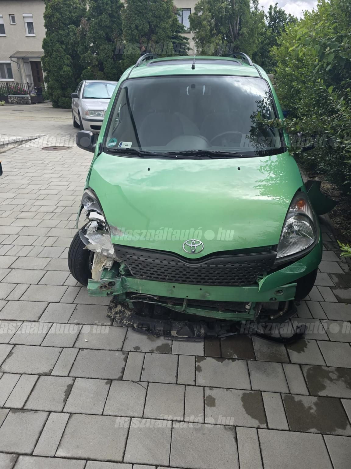 TOYOTA YARIS VERSO 2003/6 - 1