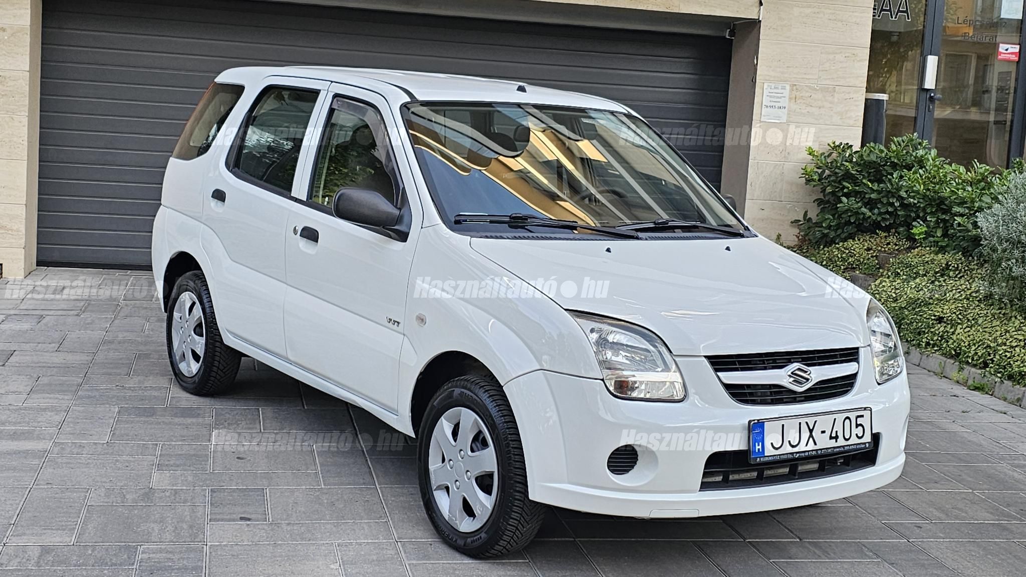 SUZUKI IGNIS 2004/10 - 1