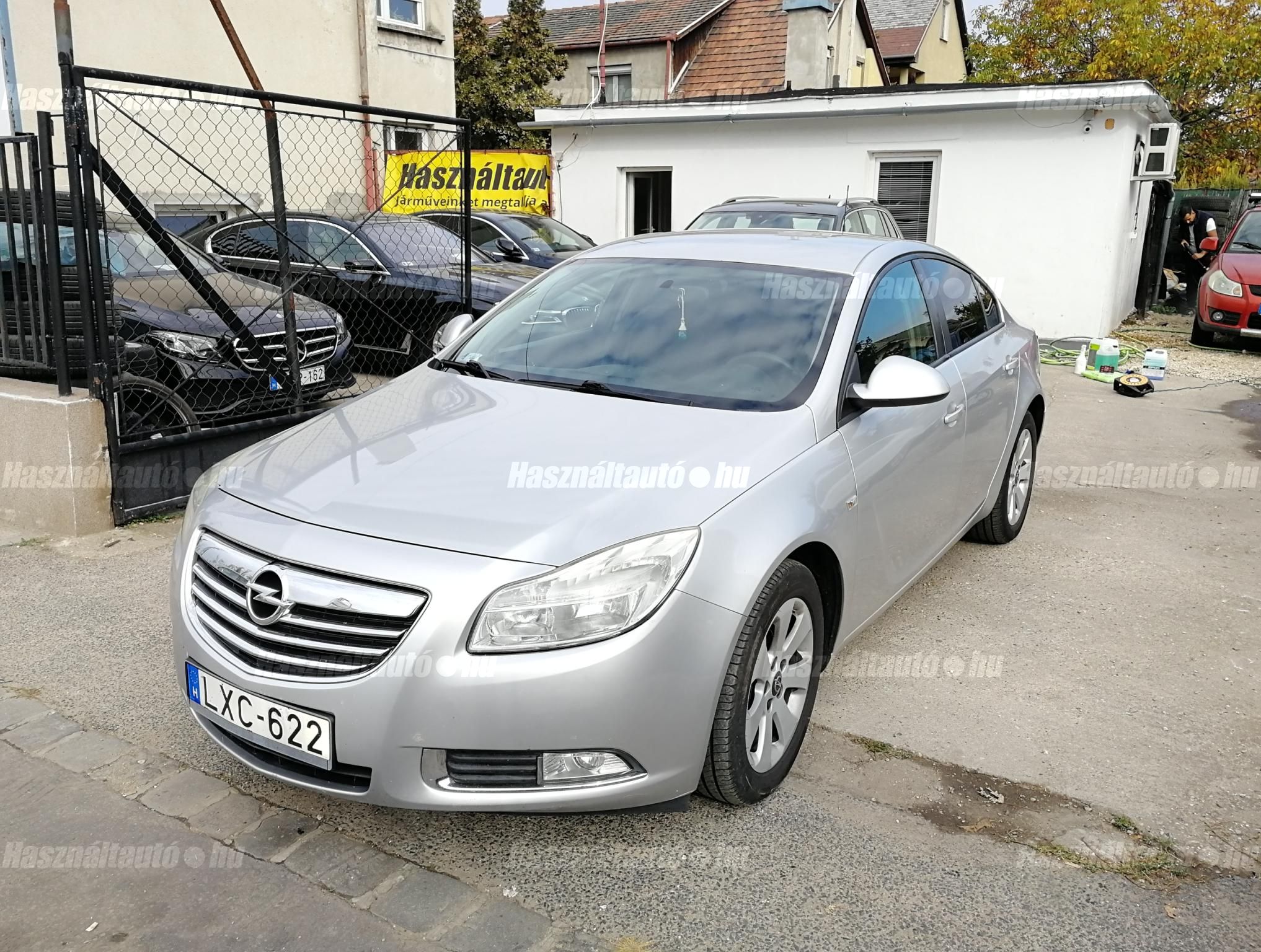 OPEL INSIGNIA 2011/6 - 1
