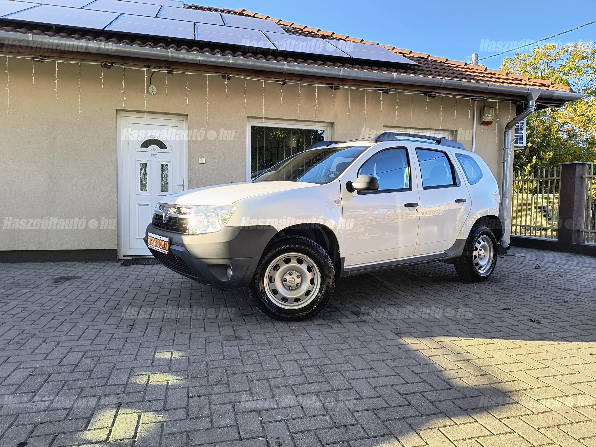 DACIA DUSTER 2013/8 - 1