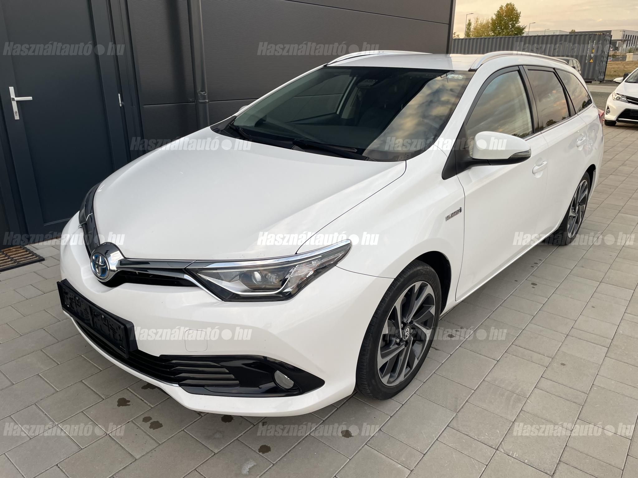 TOYOTA AURIS 2015/11 - 1