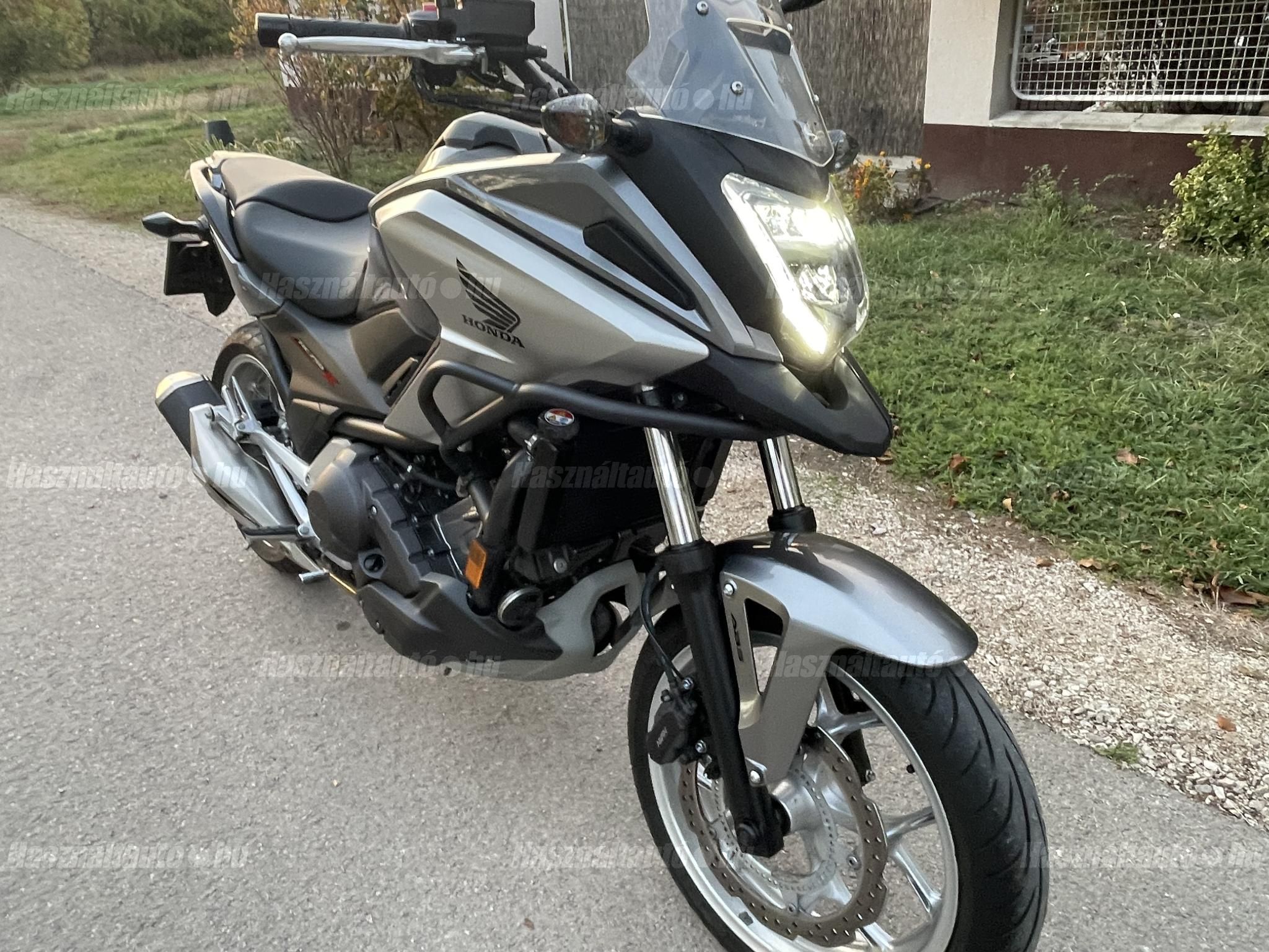 HONDA NC 750 XD 2016 - 1