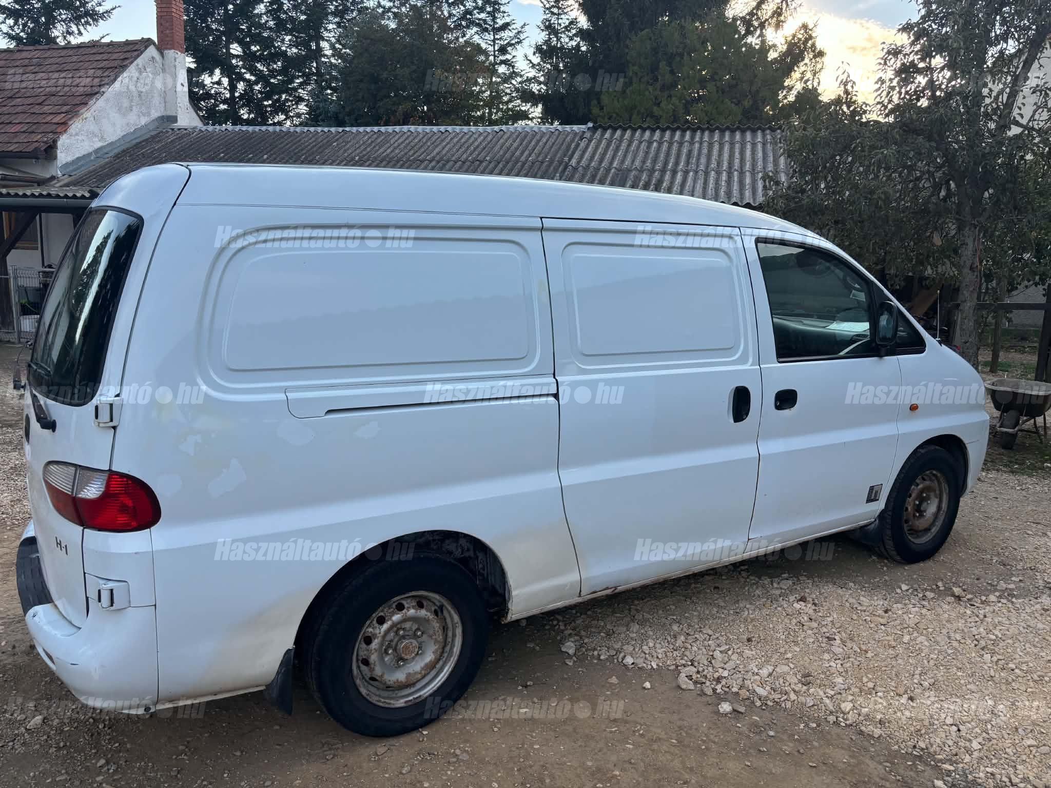 HYUNDAI H-1 2003/11 - 1