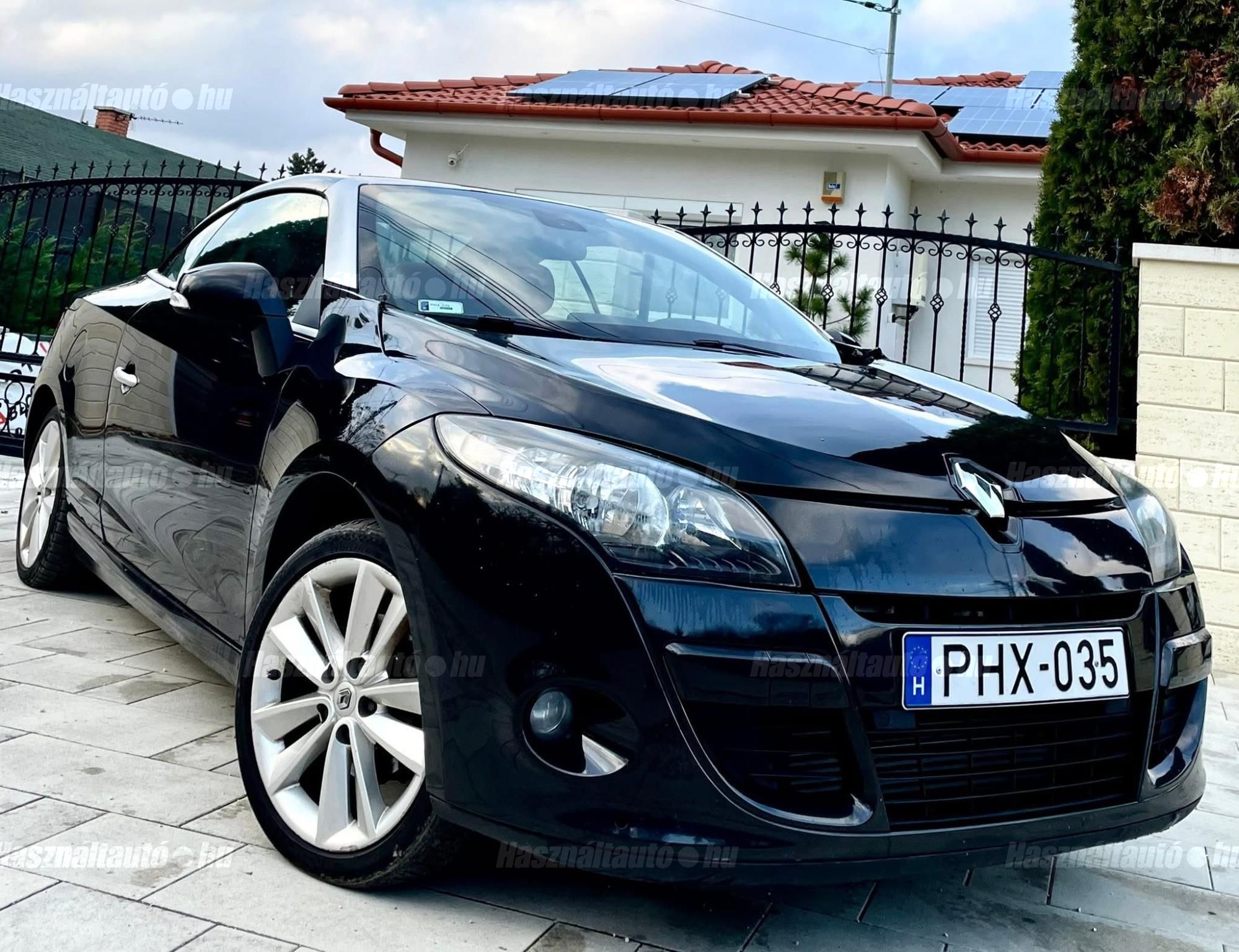 RENAULT MEGANE 2010/8 - 1