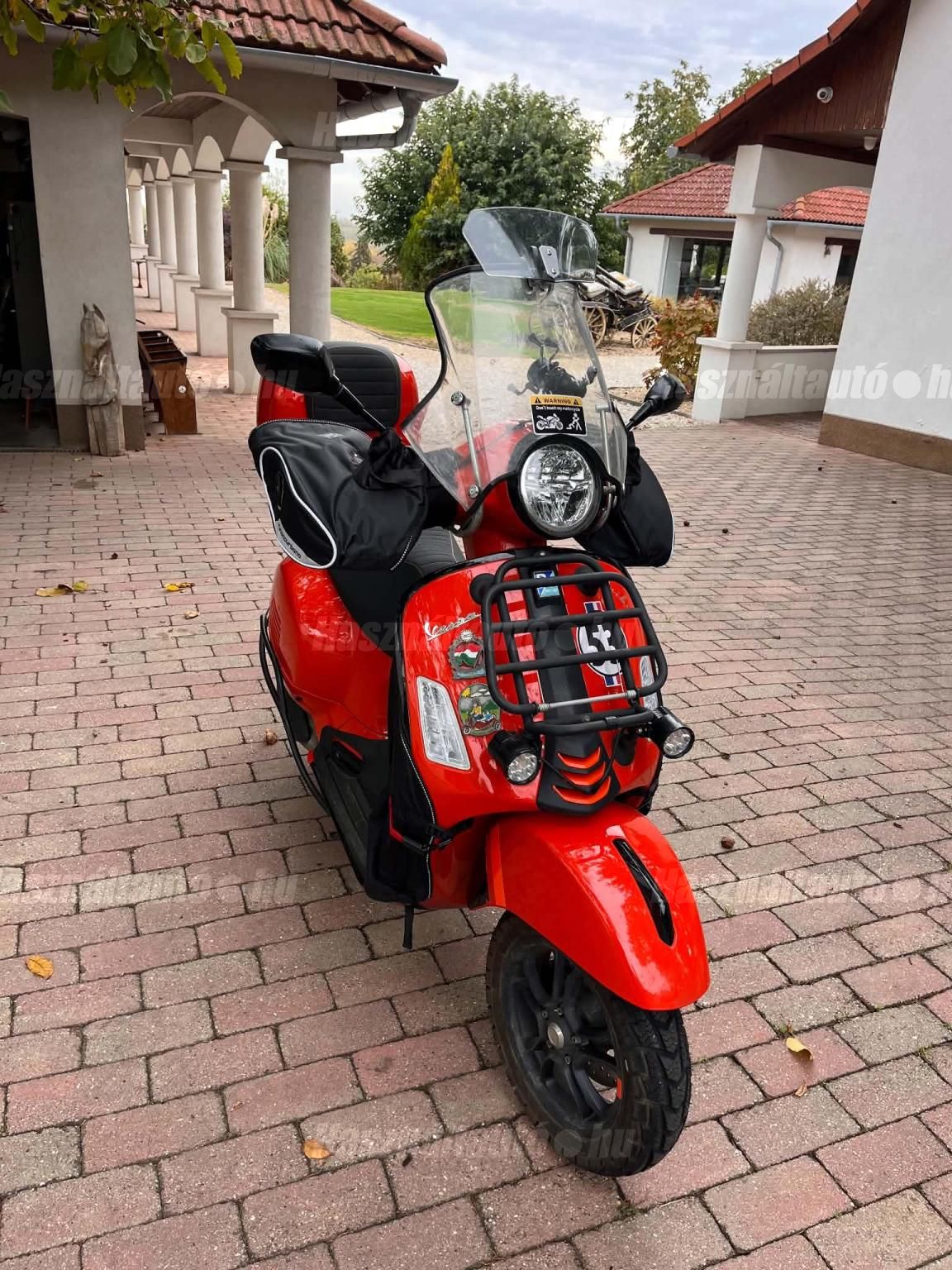 VESPA GTS 2023/8 - 1
