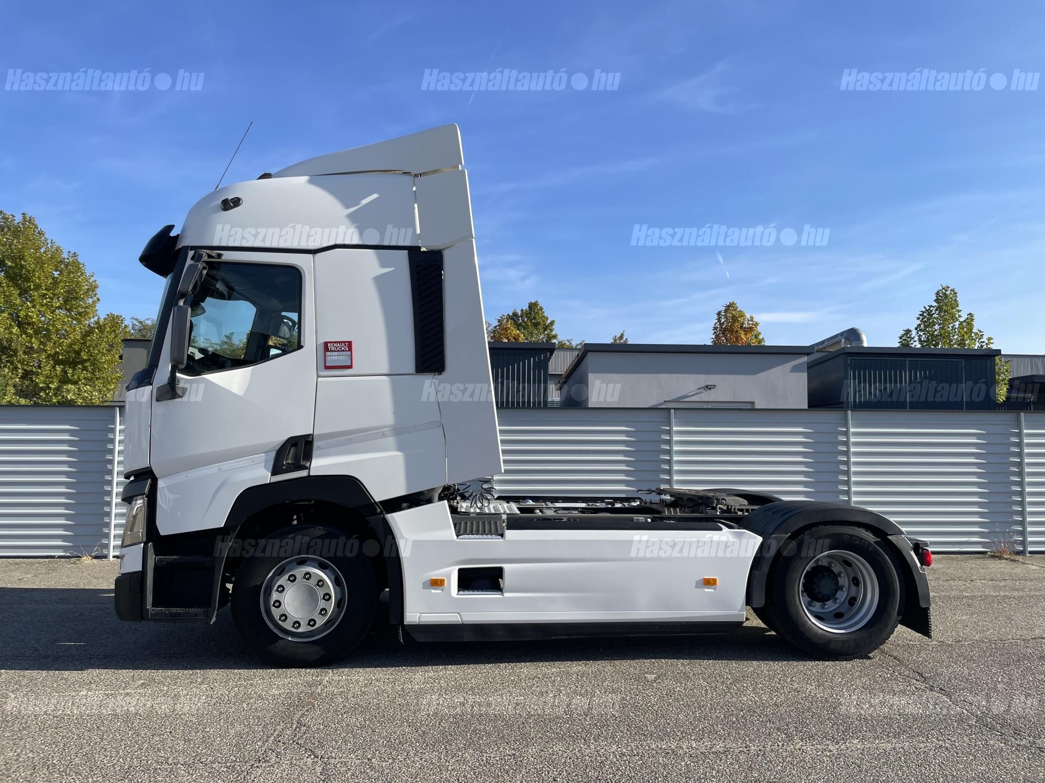 RENAULT 2015/8 - 1