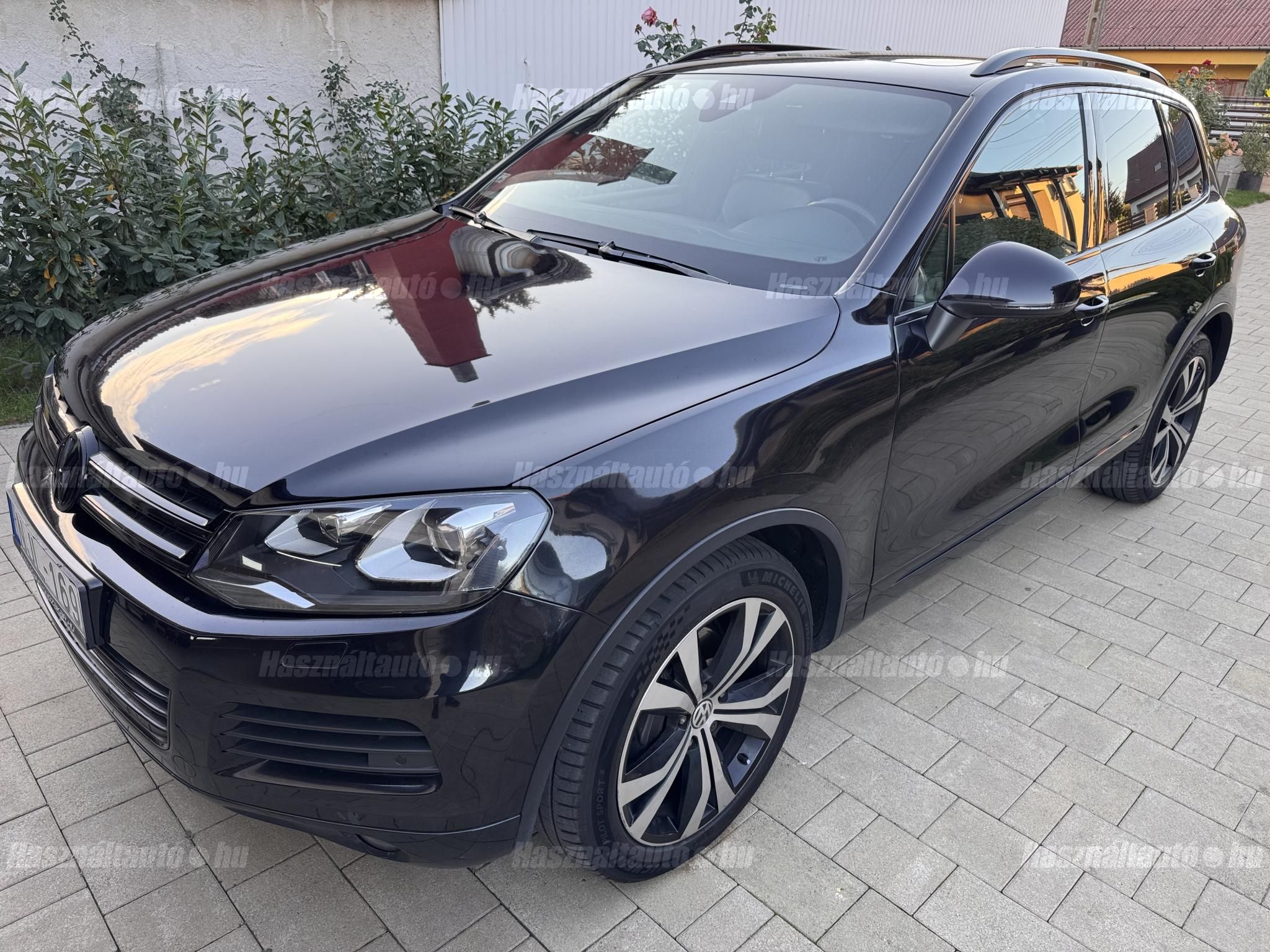 VOLKSWAGEN TOUAREG 2012 - 1