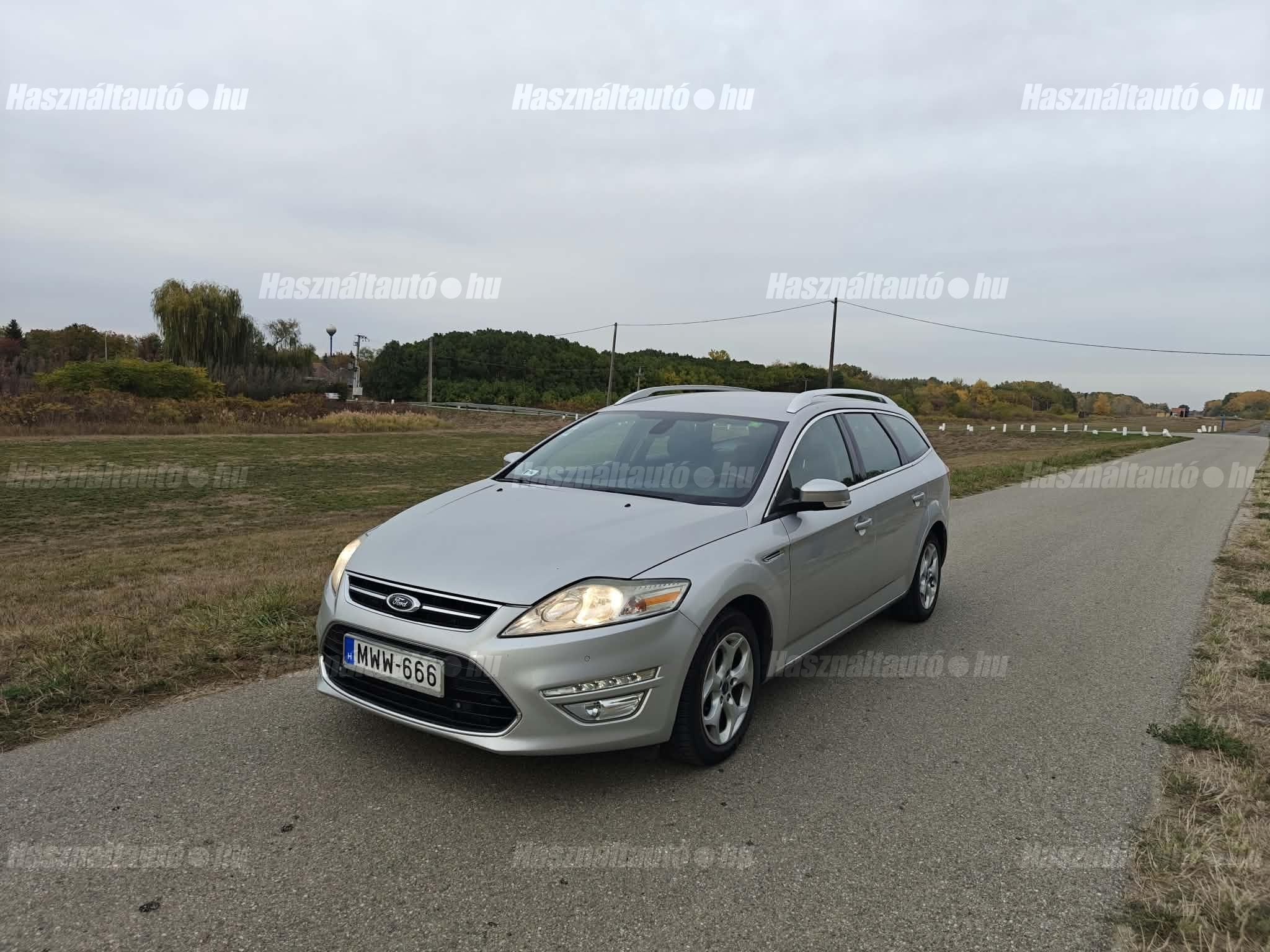 FORD MONDEO 2011/9 - 1