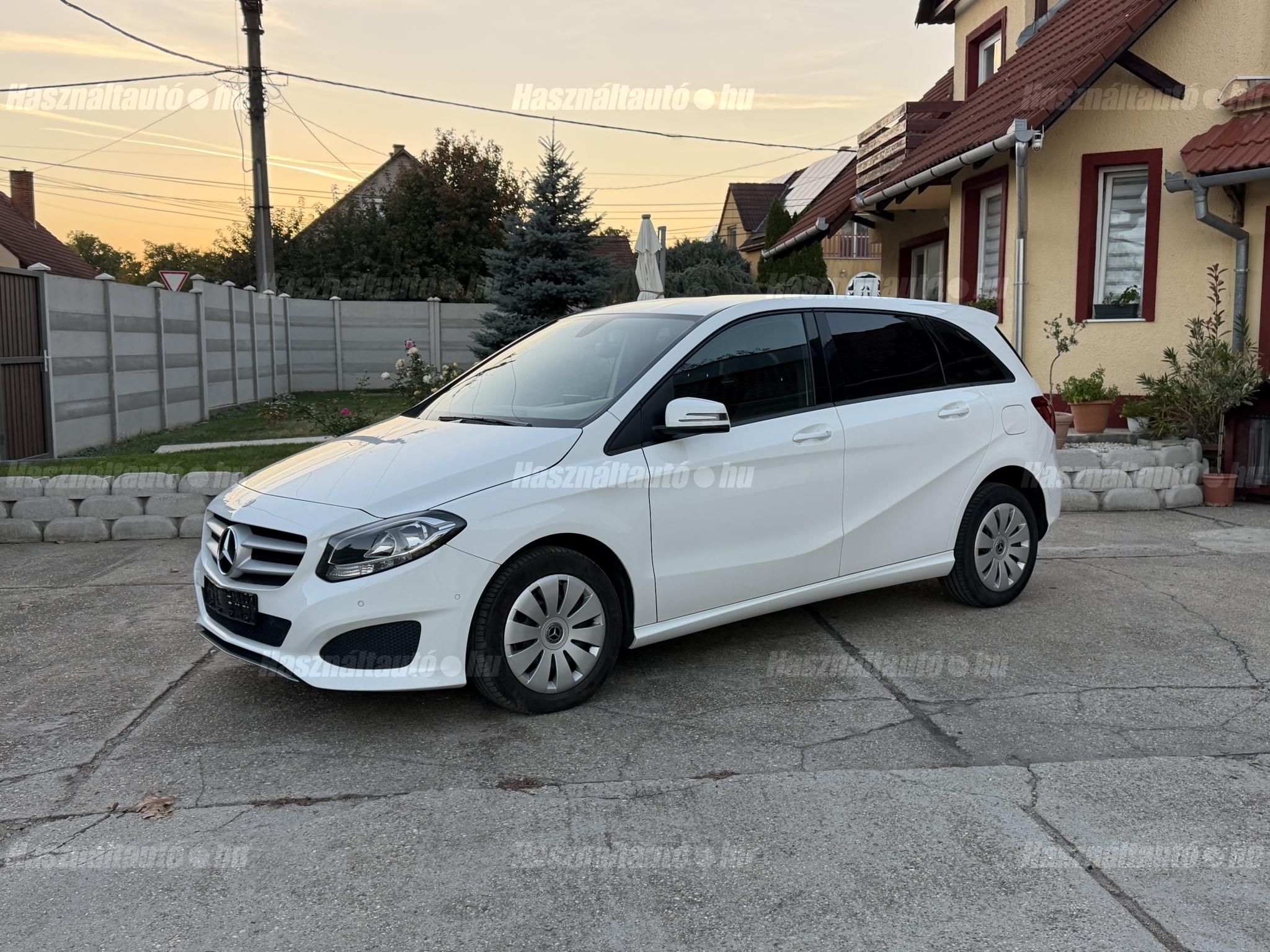 MERCEDES-BENZ B 220 2018/12 - 1