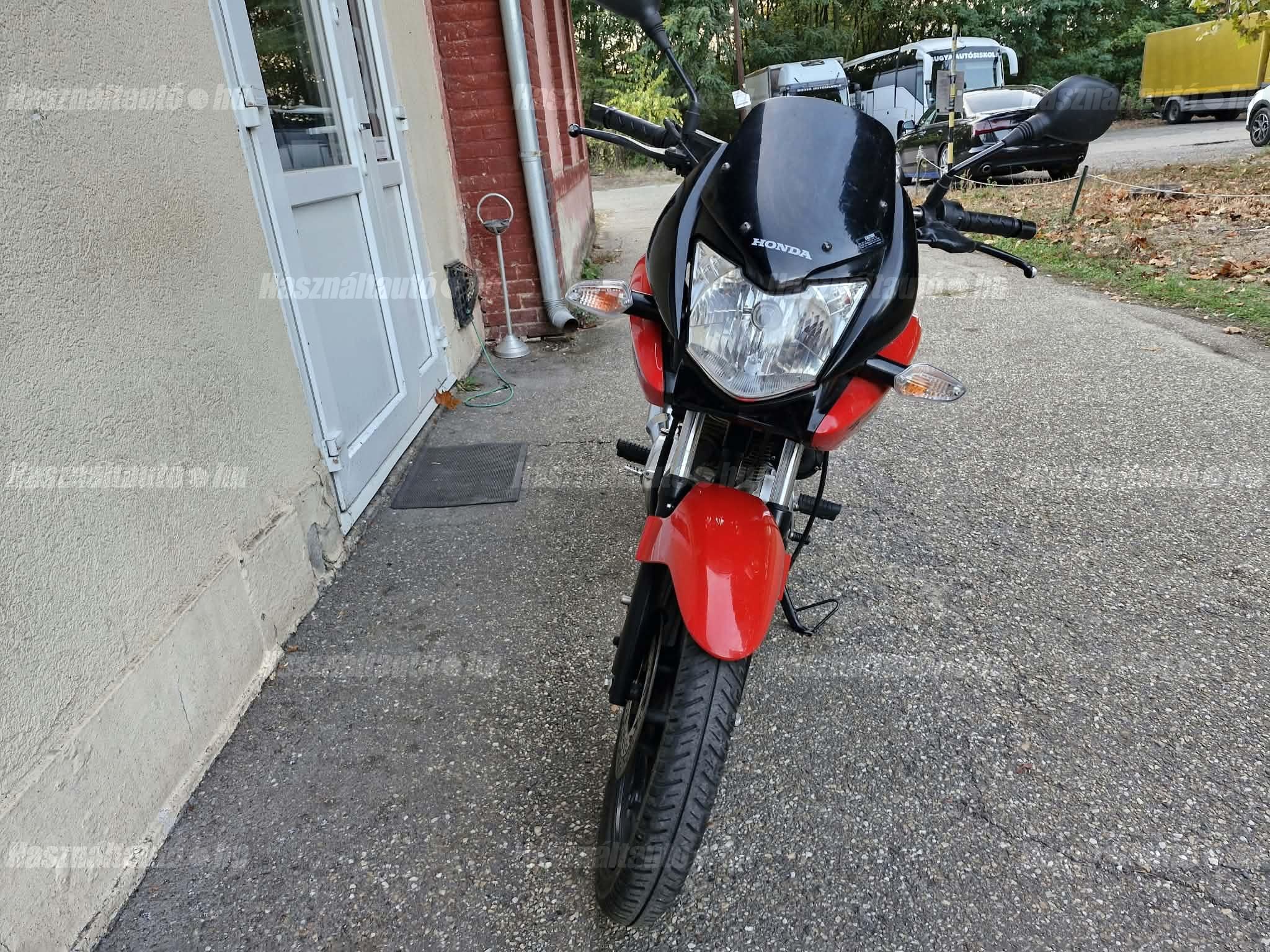 HONDA CBF 125 2010/4 - 1