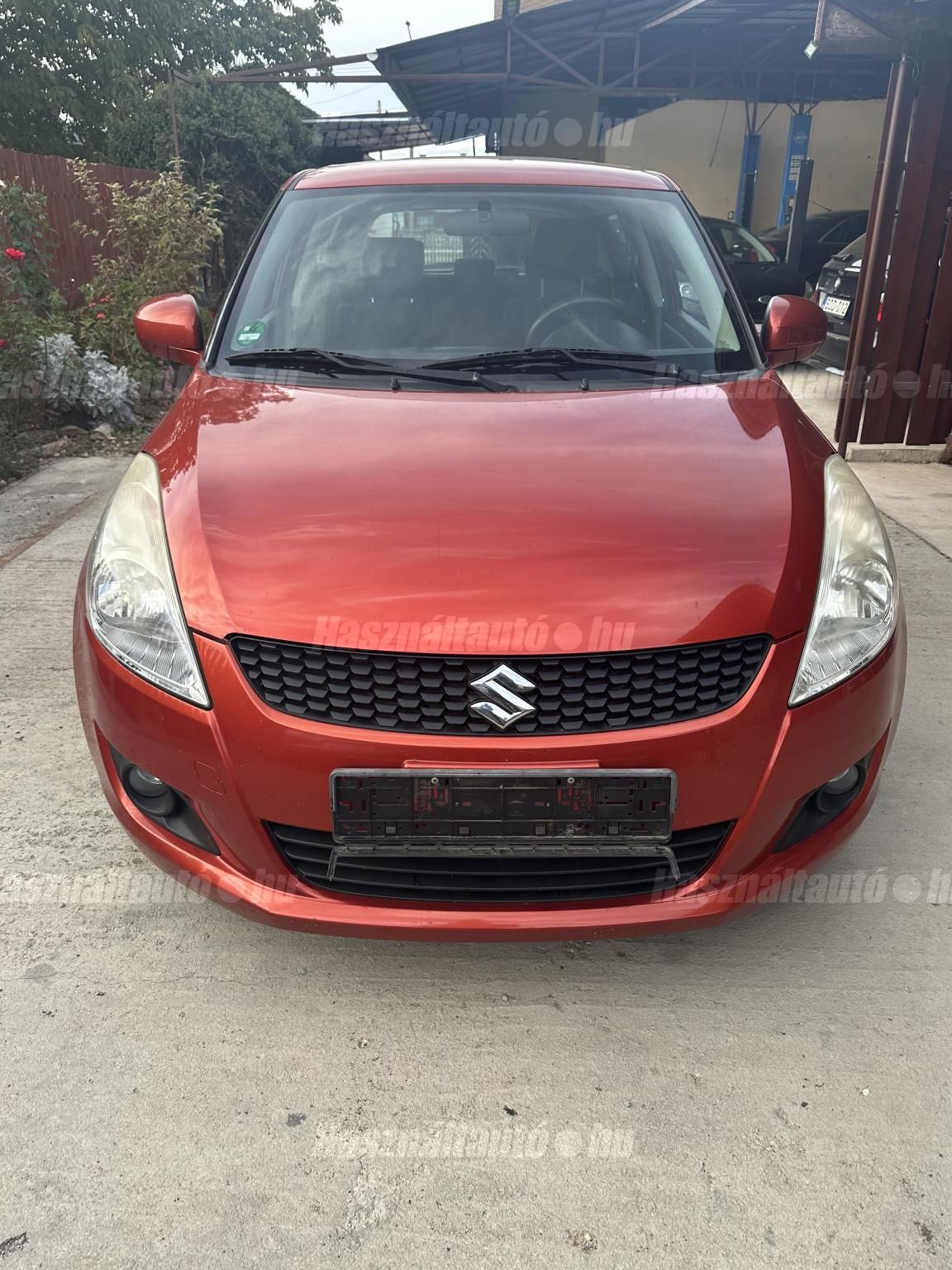 SUZUKI SWIFT 2011/5 - 1