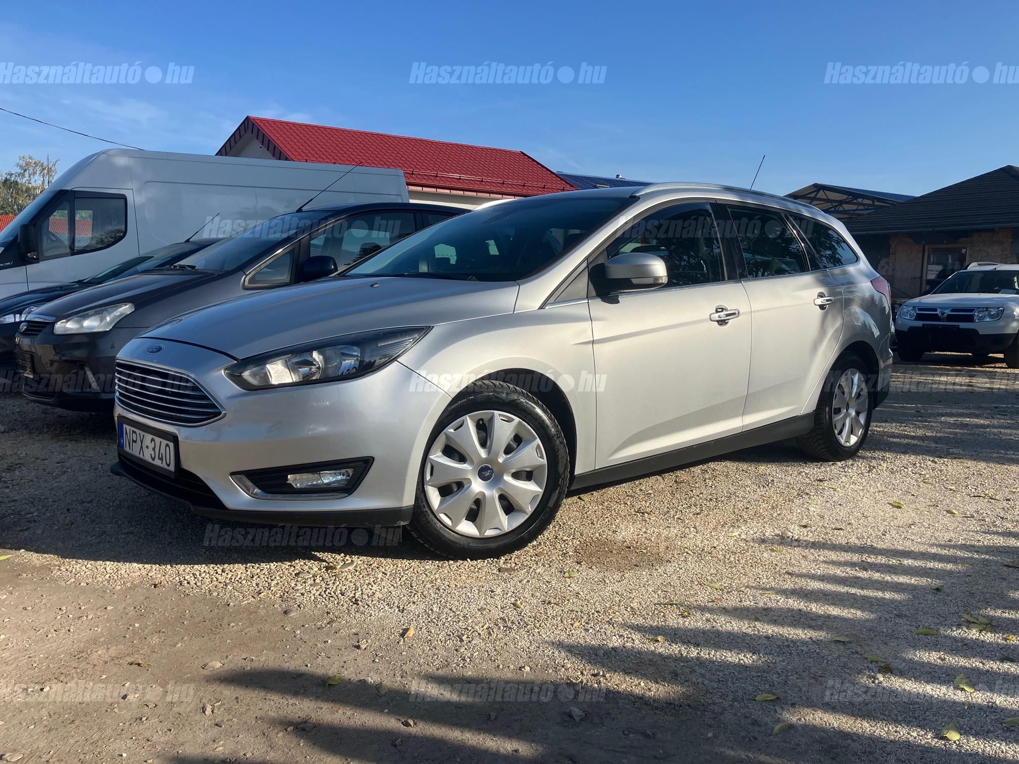 FORD FOCUS 2016/5 - 1