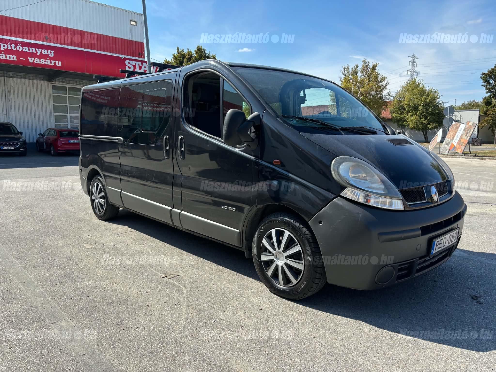 RENAULT TRAFIC 2006 - 1