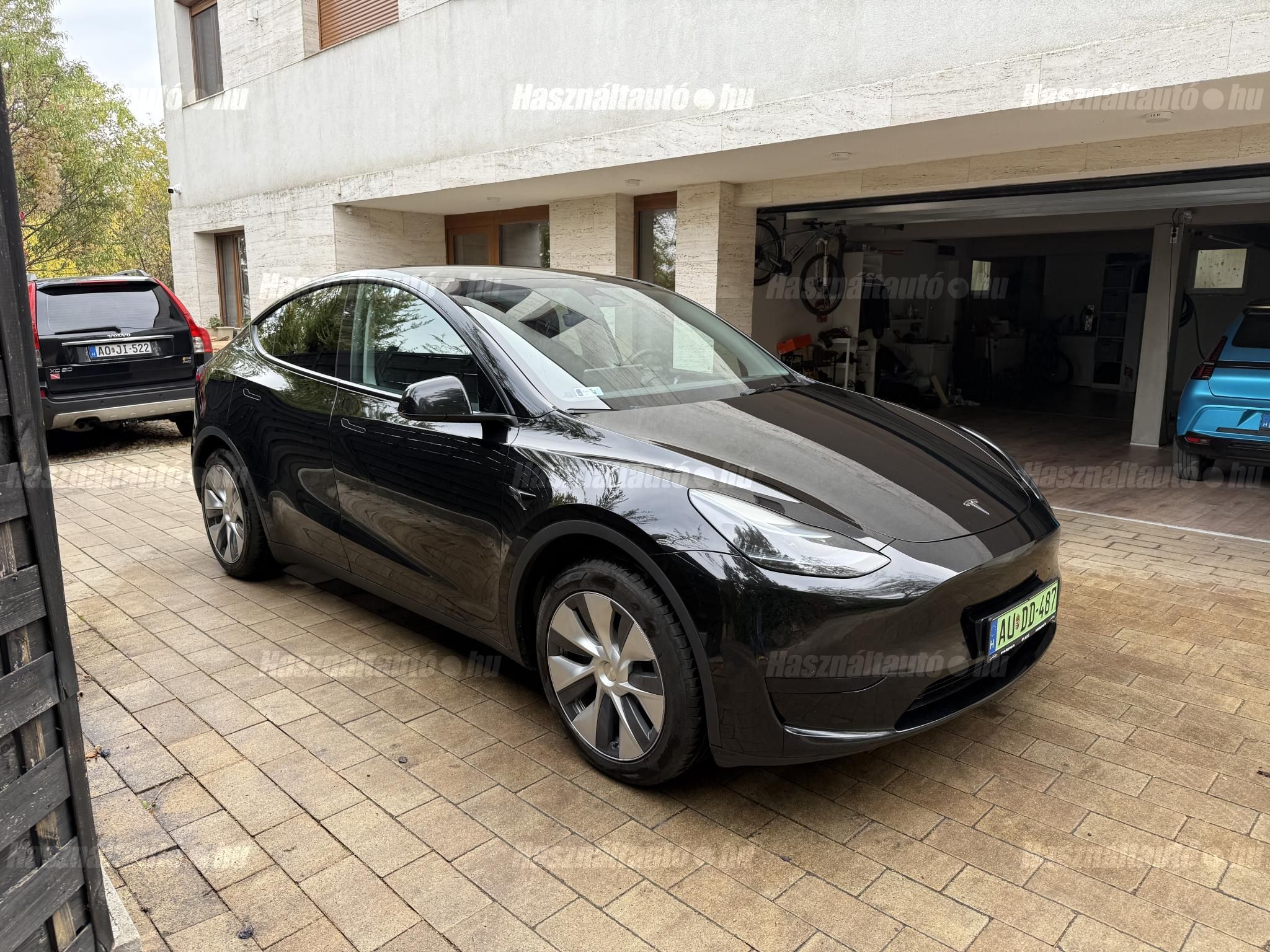 TESLA MODEL Y 2022/12 - 1