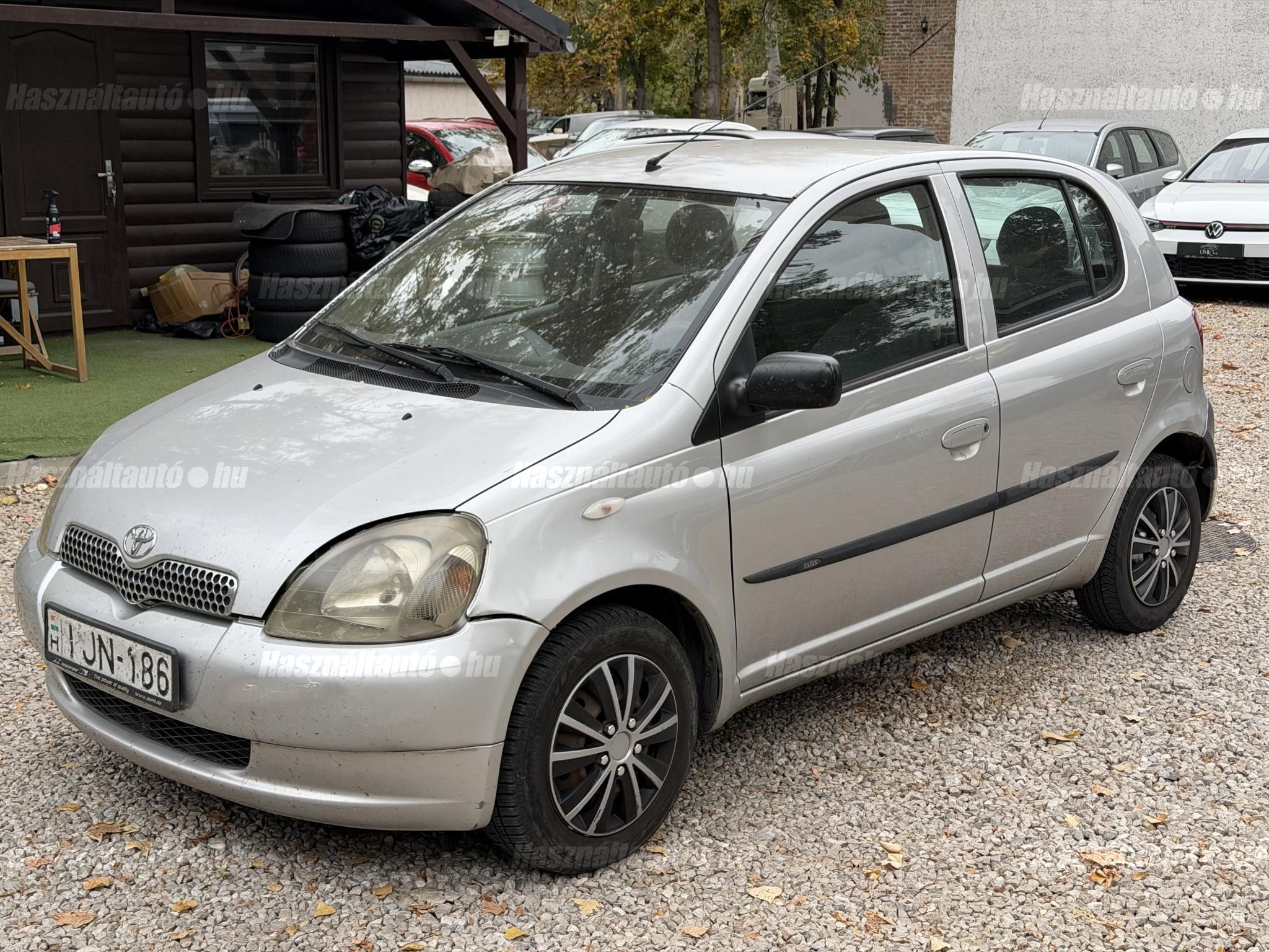 TOYOTA YARIS 2003/2 - 1