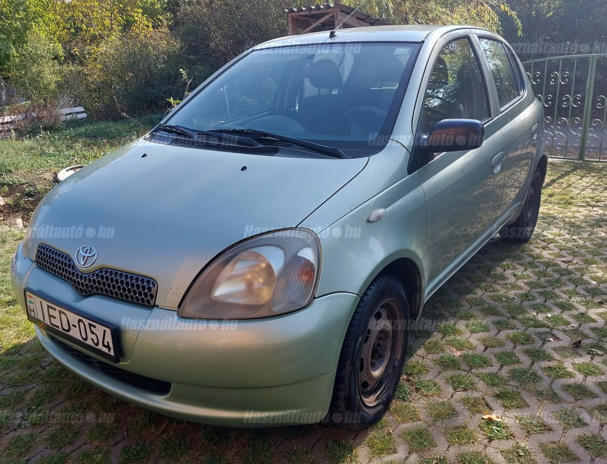 TOYOTA YARIS 2002/6 - 1