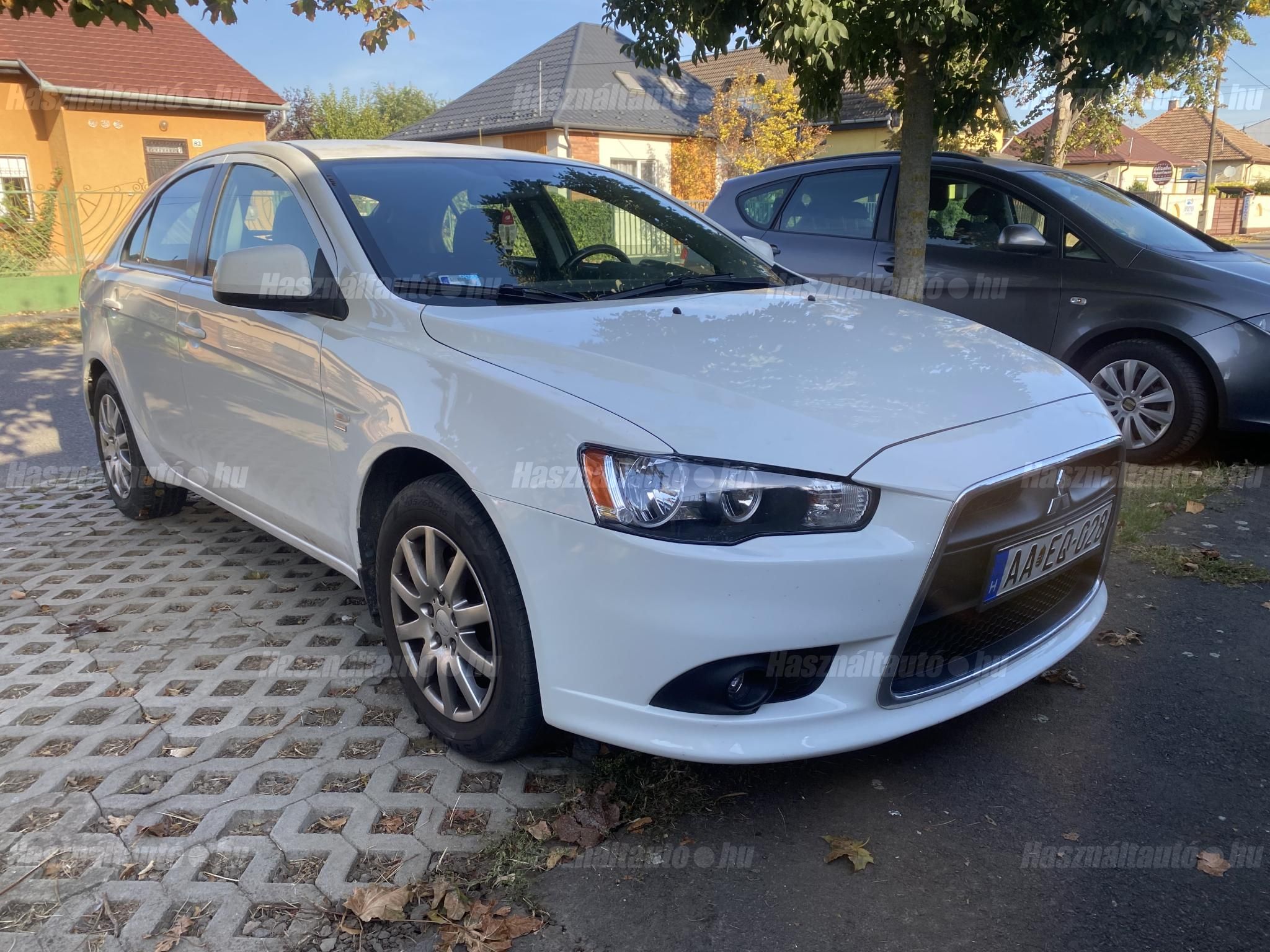MITSUBISHI LANCER 2009/12 - 1