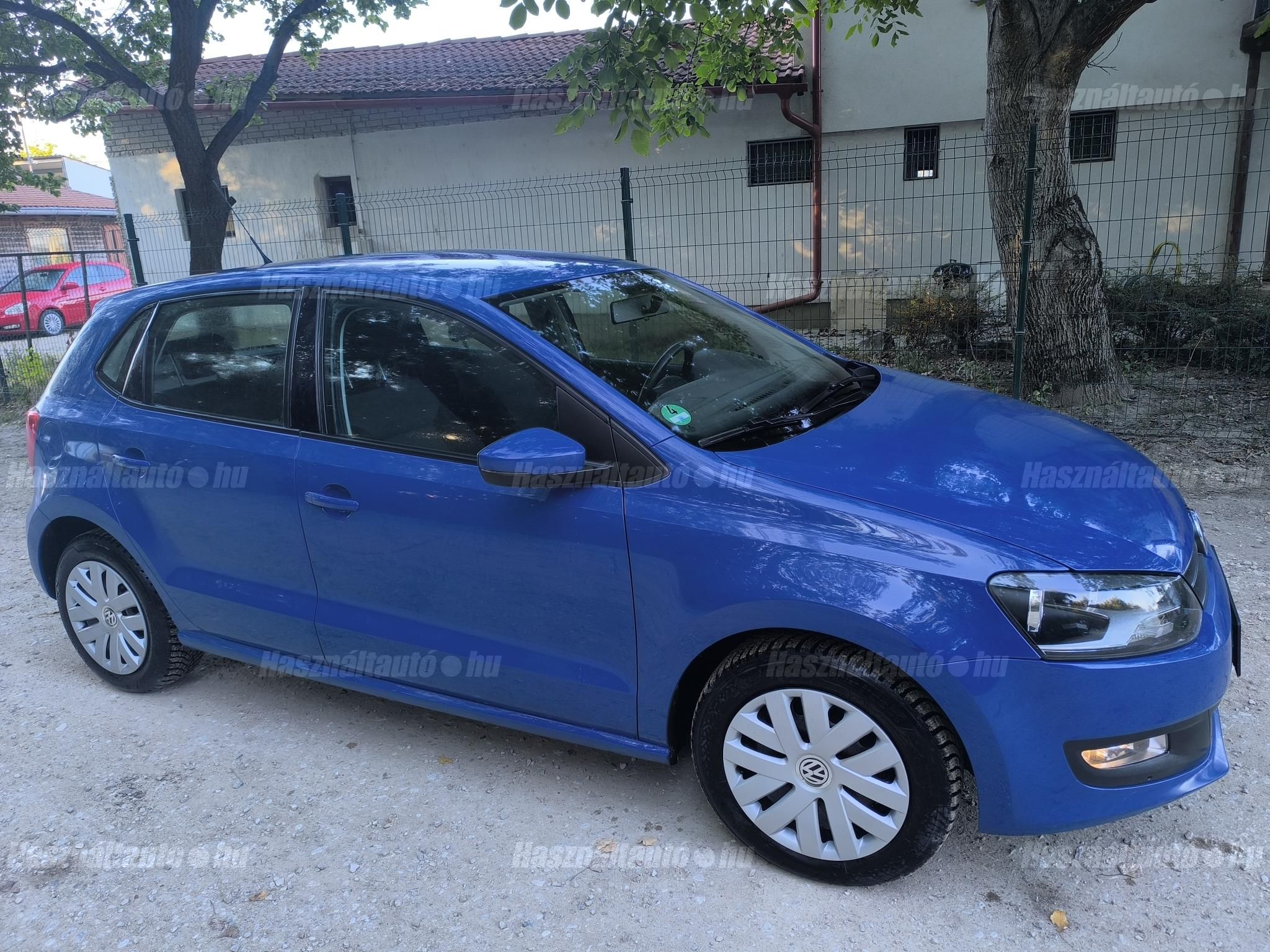 VOLKSWAGEN POLO 2010 - 1
