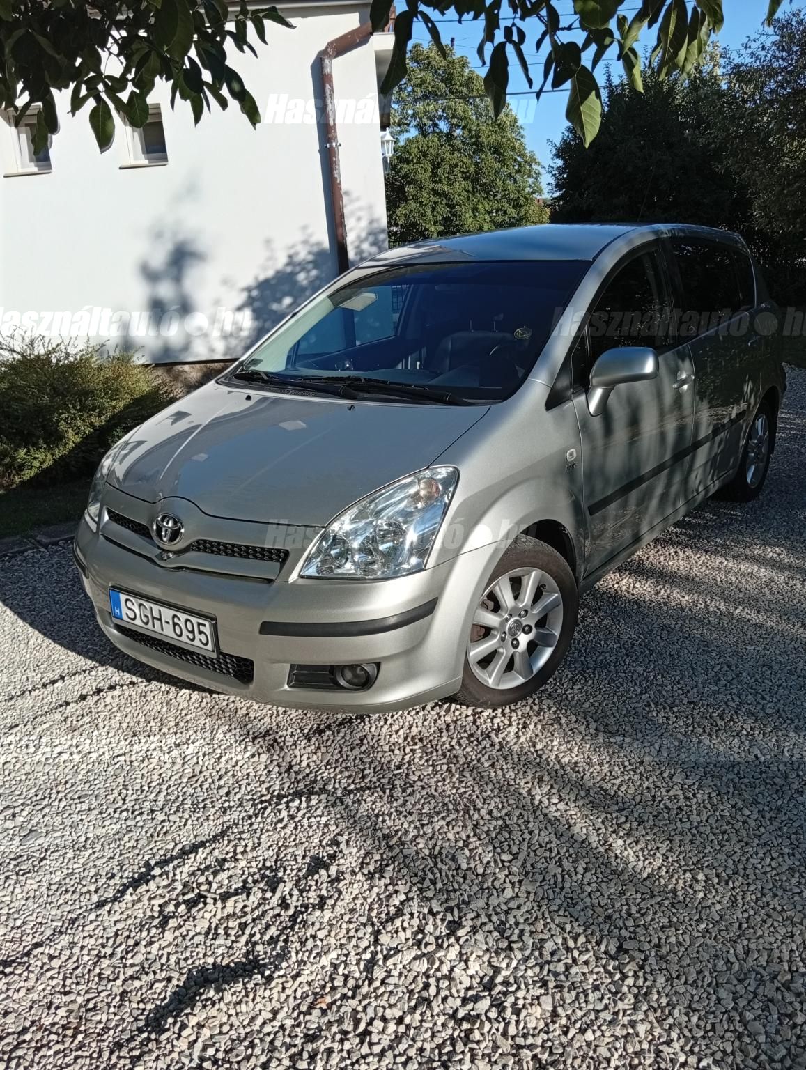 TOYOTA COROLLA VERSO 2005/8 - 1