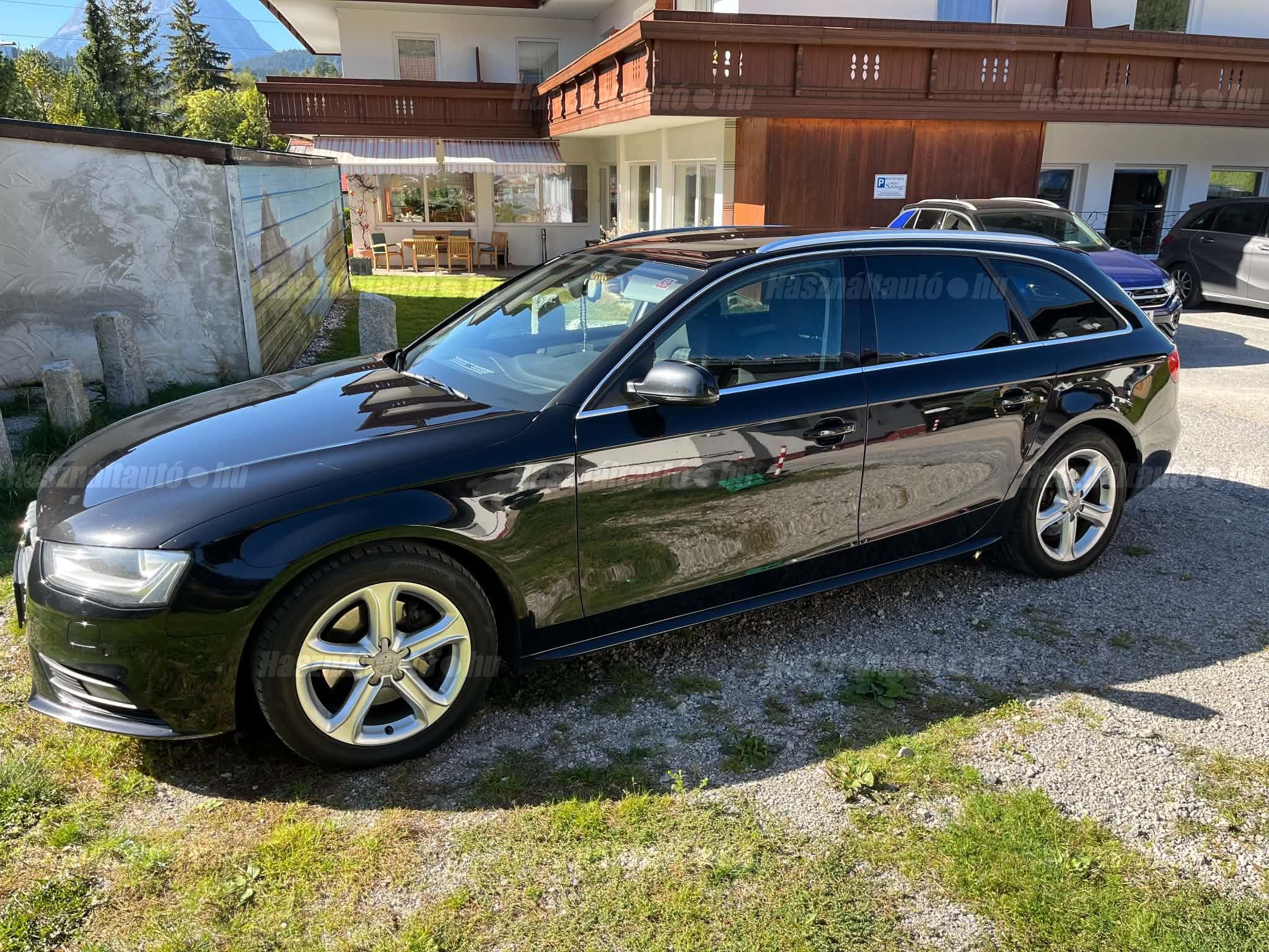 AUDI A4 2012/5 - 1