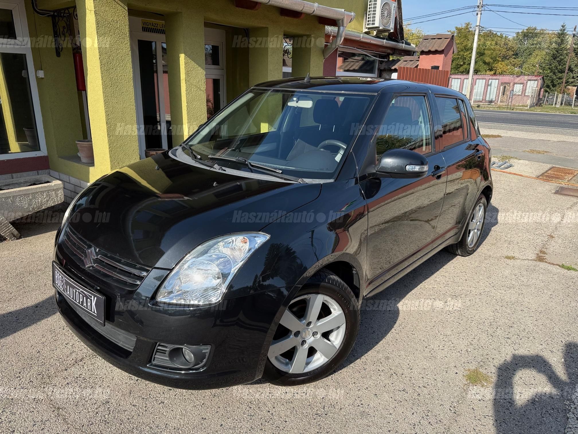 SUZUKI SWIFT 2010/8 - 1