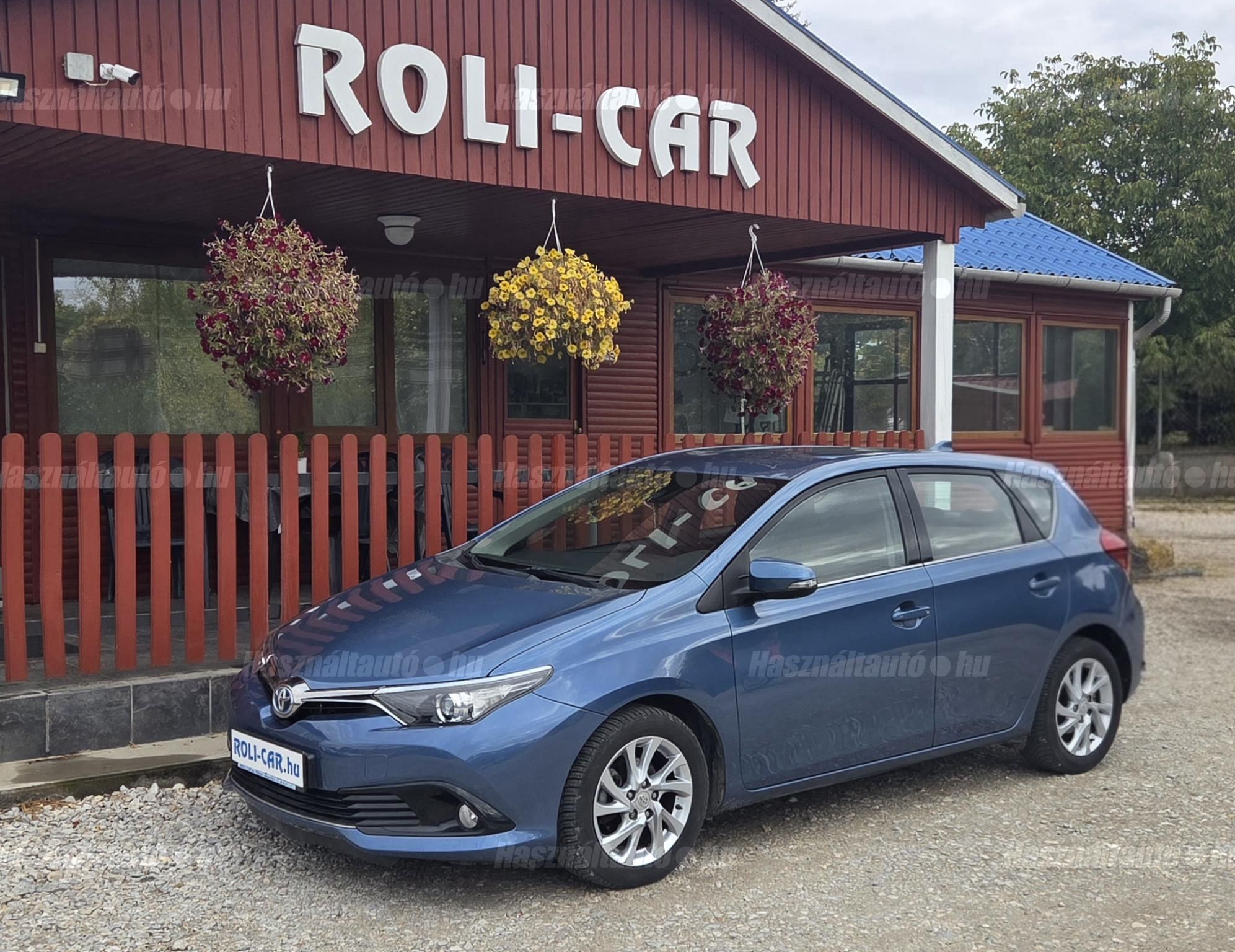TOYOTA AURIS 2016/2 - 1