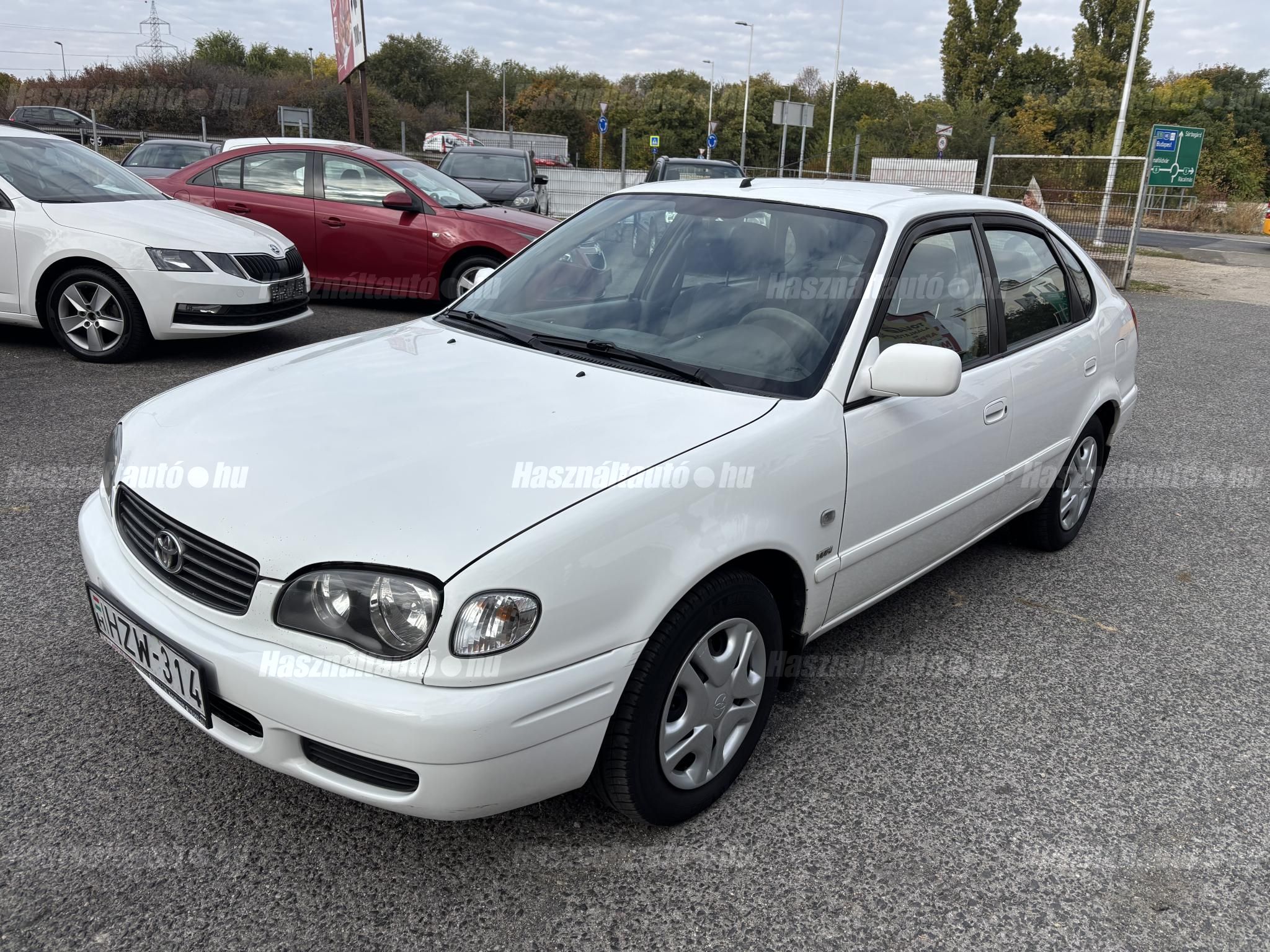 TOYOTA COROLLA 2002/8 - 1