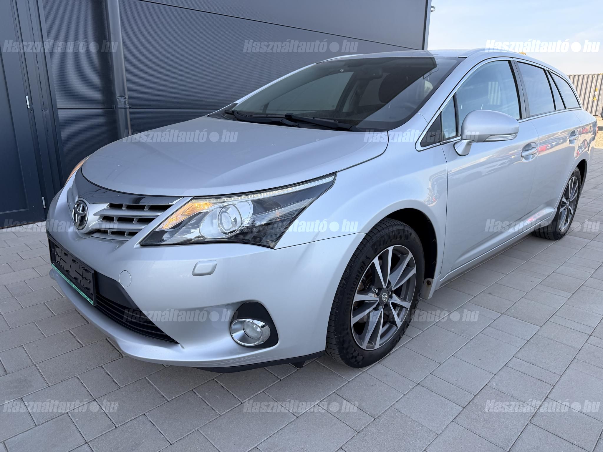 TOYOTA AVENSIS 2014/1 - 1