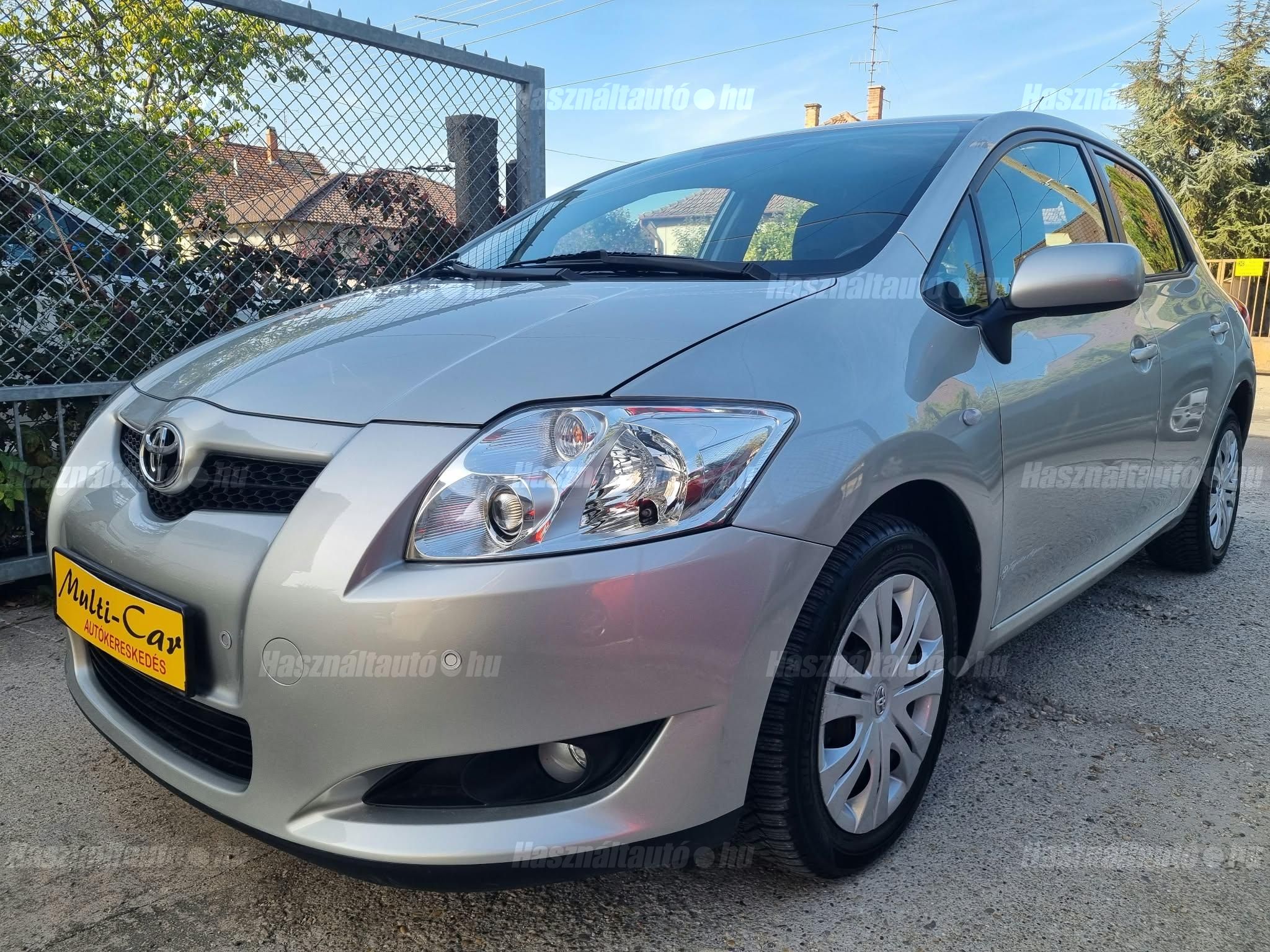 TOYOTA AURIS 2008/7 - 1