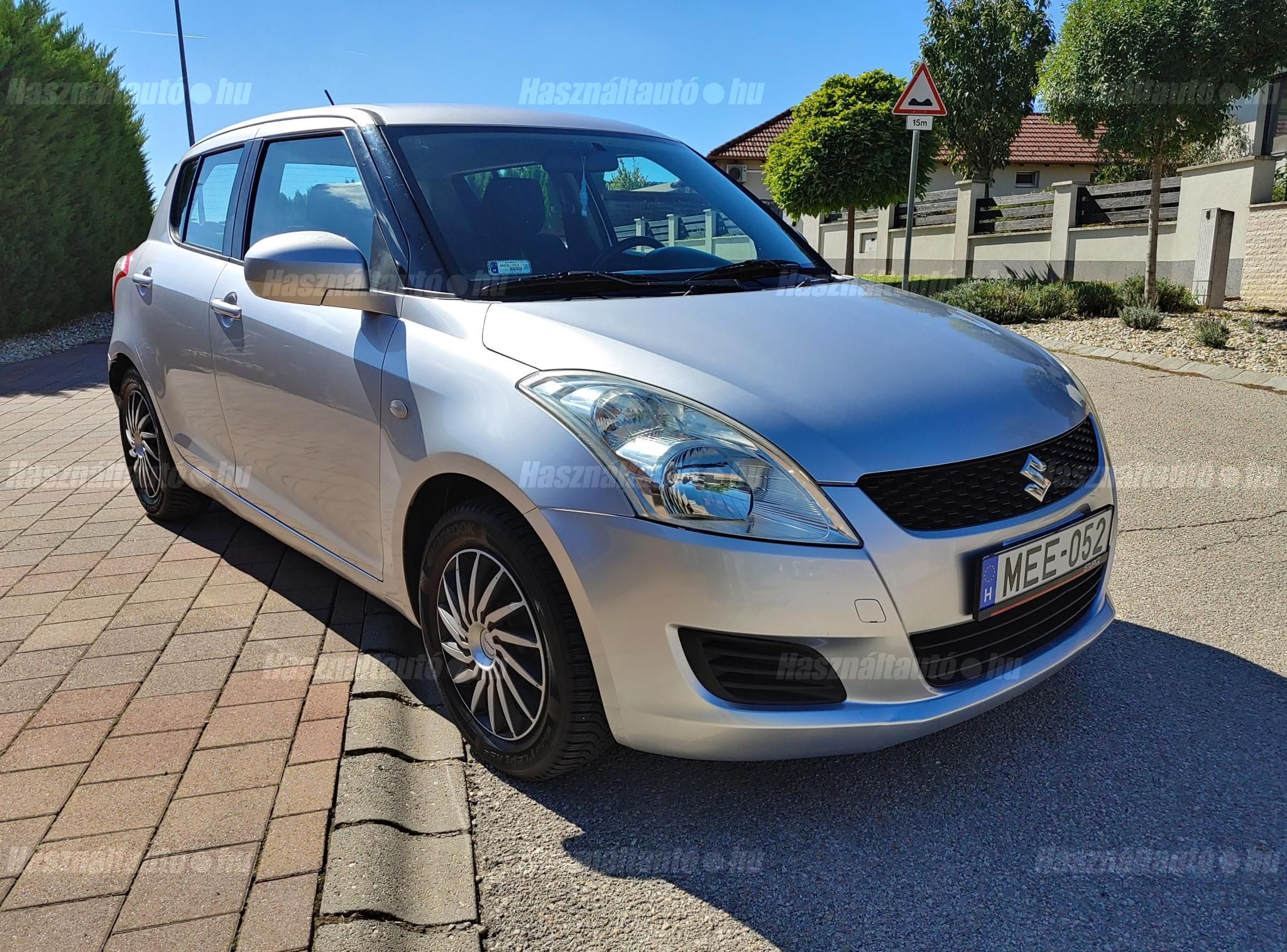 SUZUKI SWIFT 2012/7 - 1