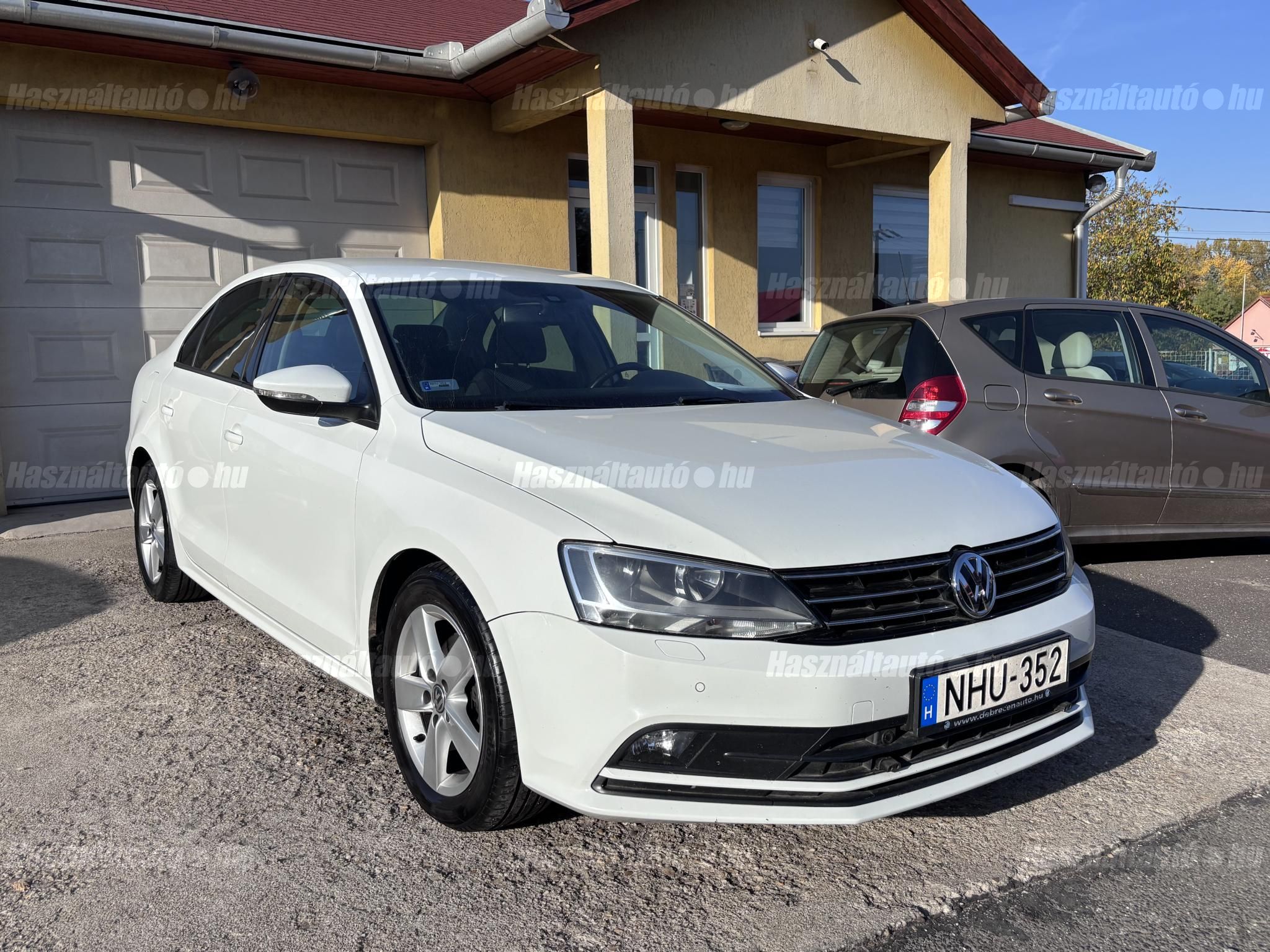 VOLKSWAGEN JETTA 2015/9 - 1