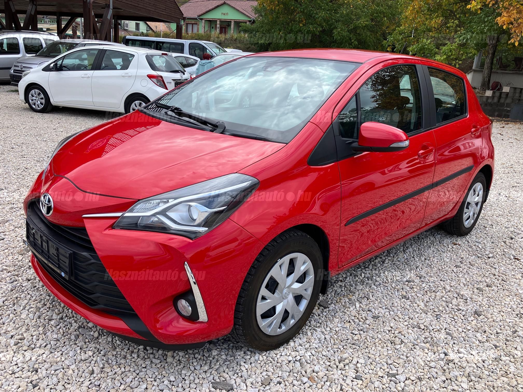 TOYOTA YARIS 2018/4 - 1