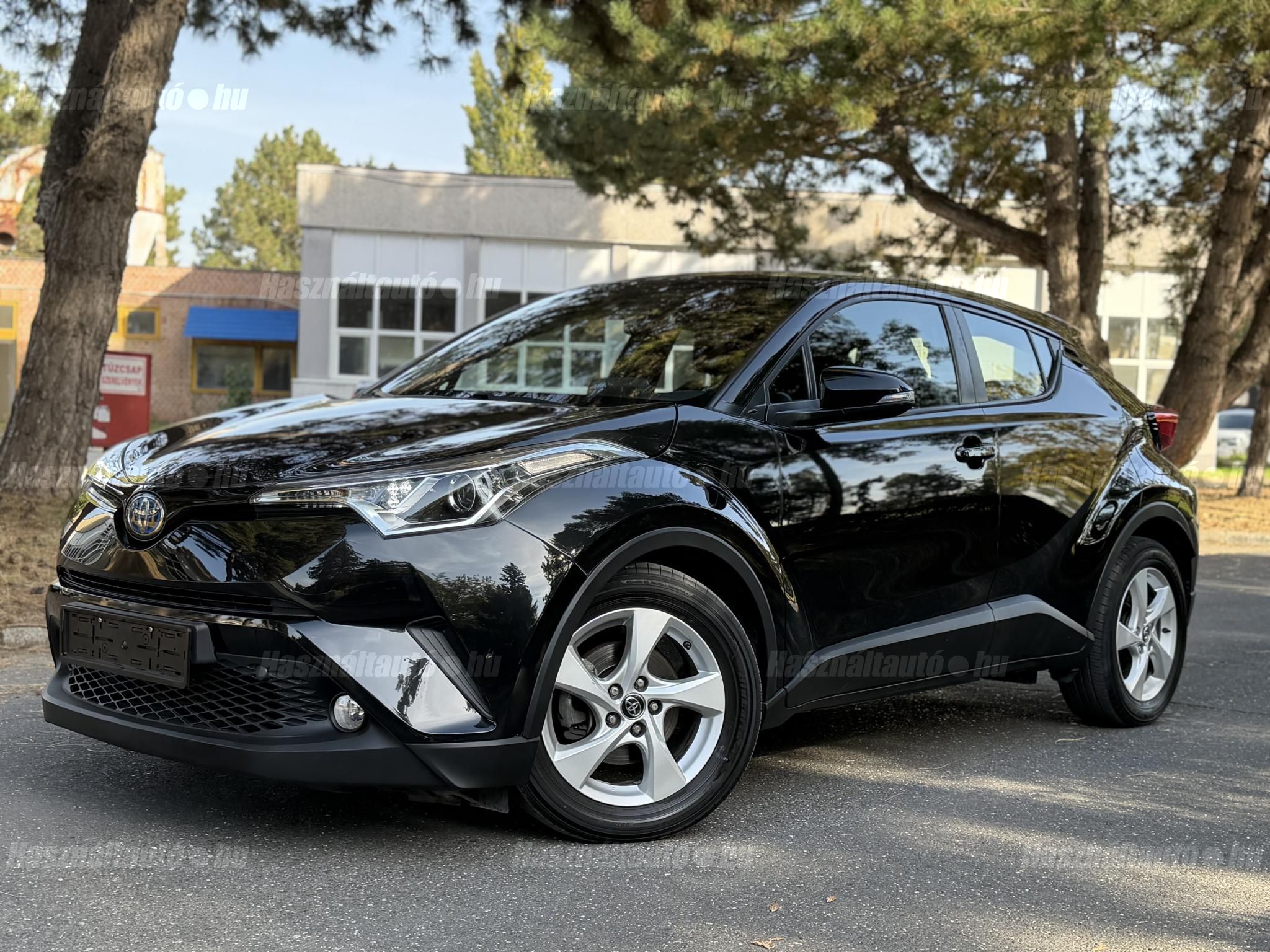 TOYOTA C-HR 2018/9 - 1