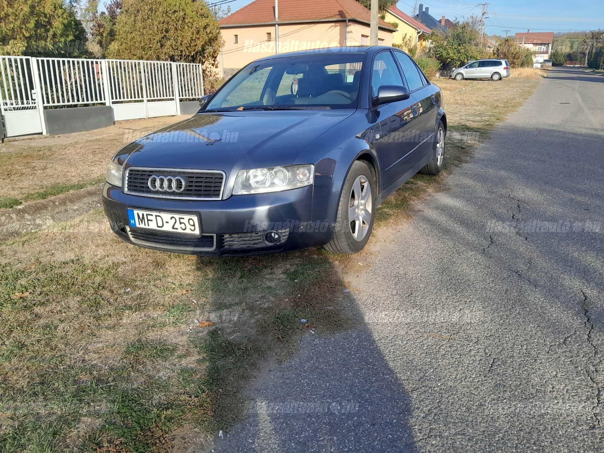 AUDI A4 2002/3 - 1