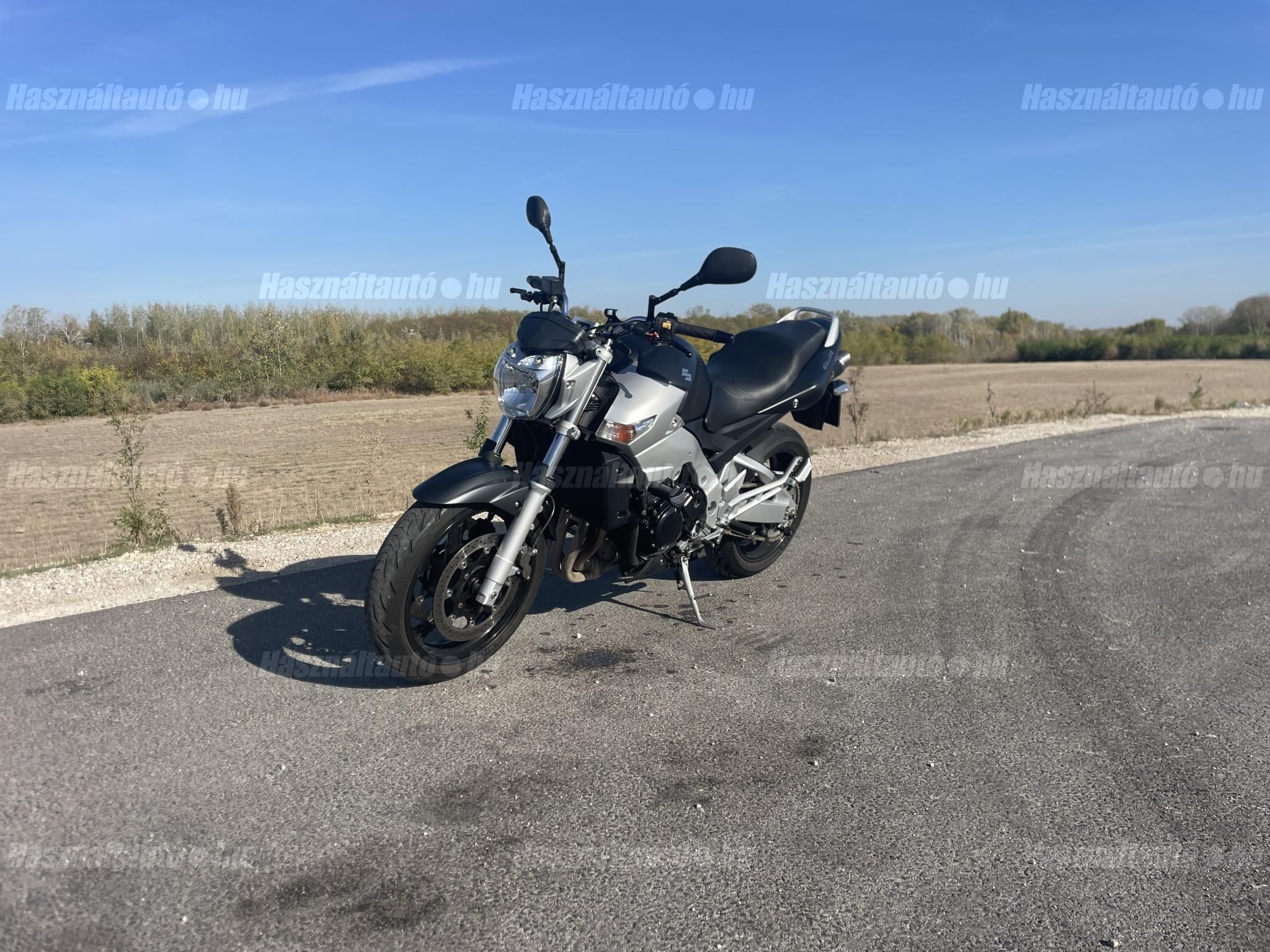 SUZUKI GSR 600 2006/8 - 1