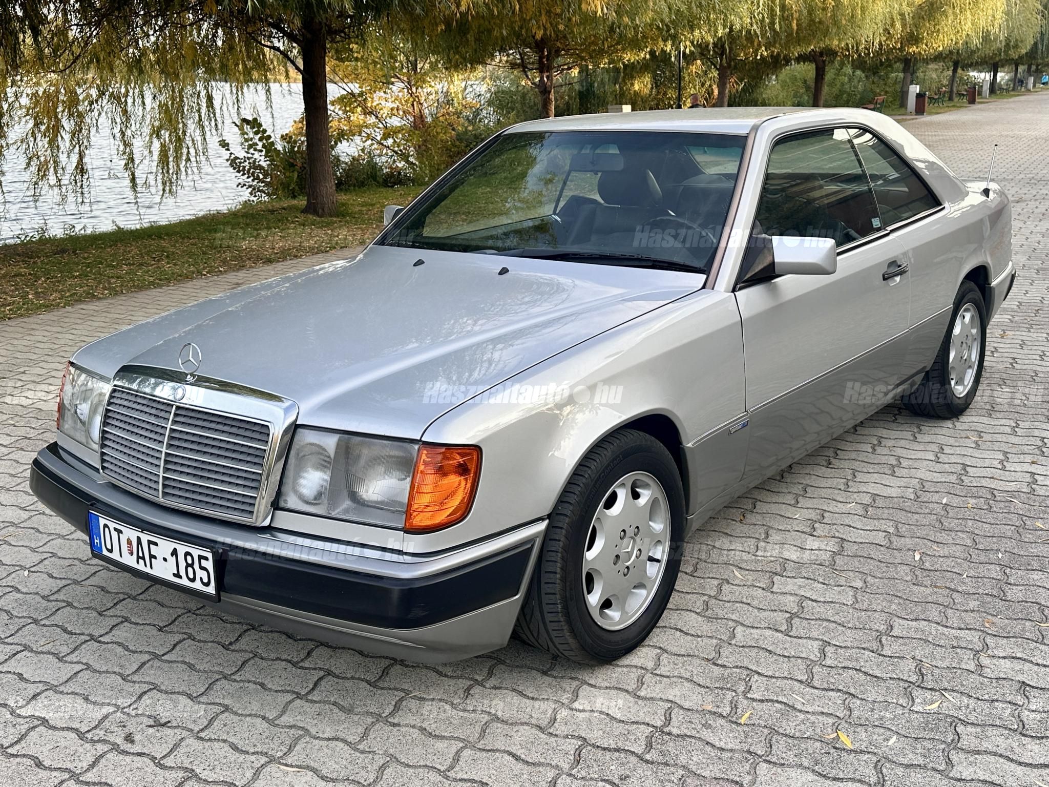 MERCEDES-BENZ 300 1991/8 - 1