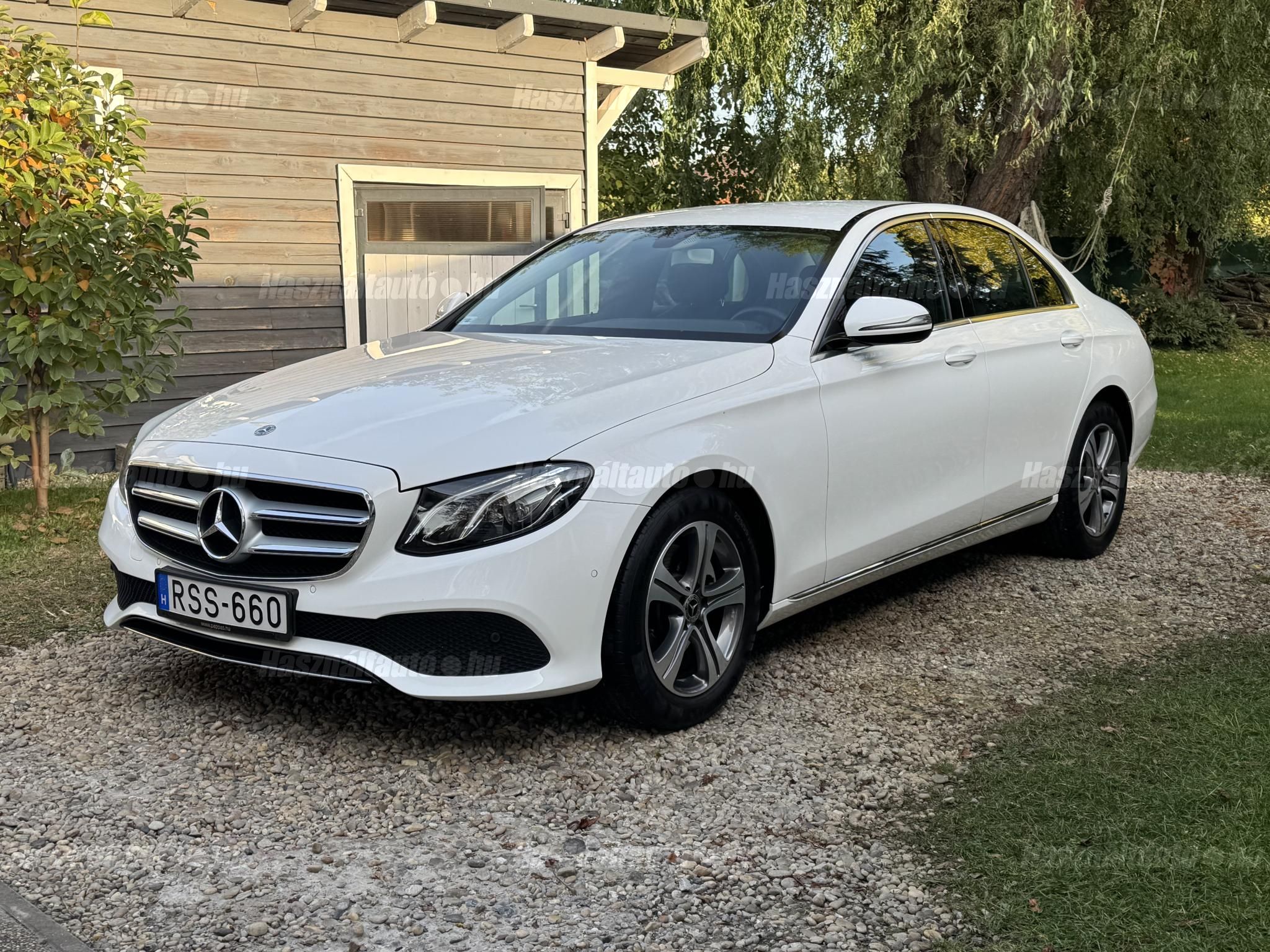 MERCEDES-BENZ E 200 2019/9 - 1