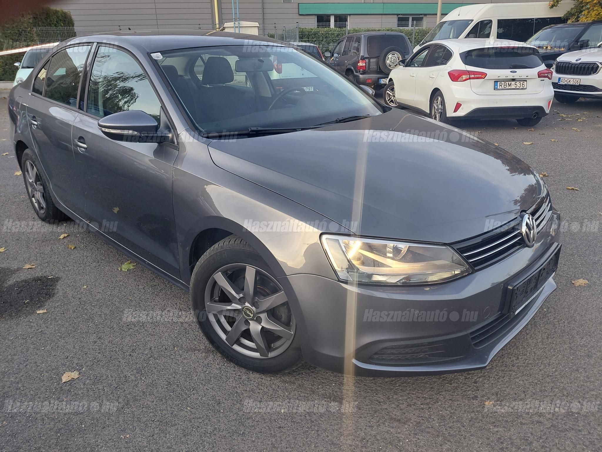 VOLKSWAGEN JETTA 2012/1 - 1