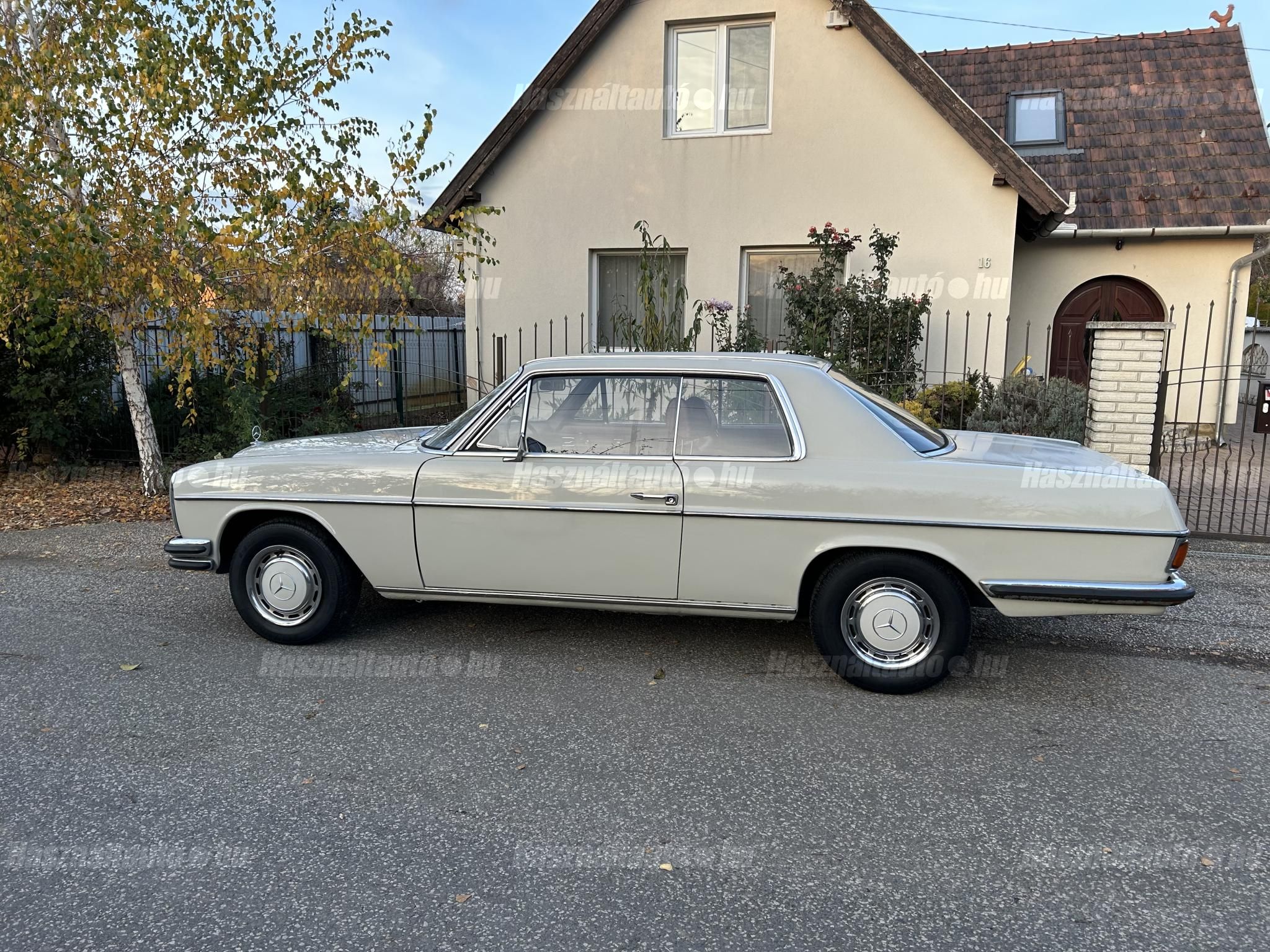 MERCEDES-BENZ W 114 1969/8 - 1