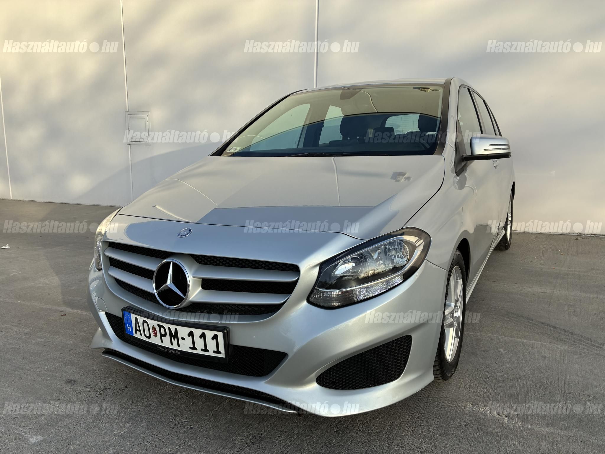 MERCEDES-BENZ B 180 2015/3 - 1
