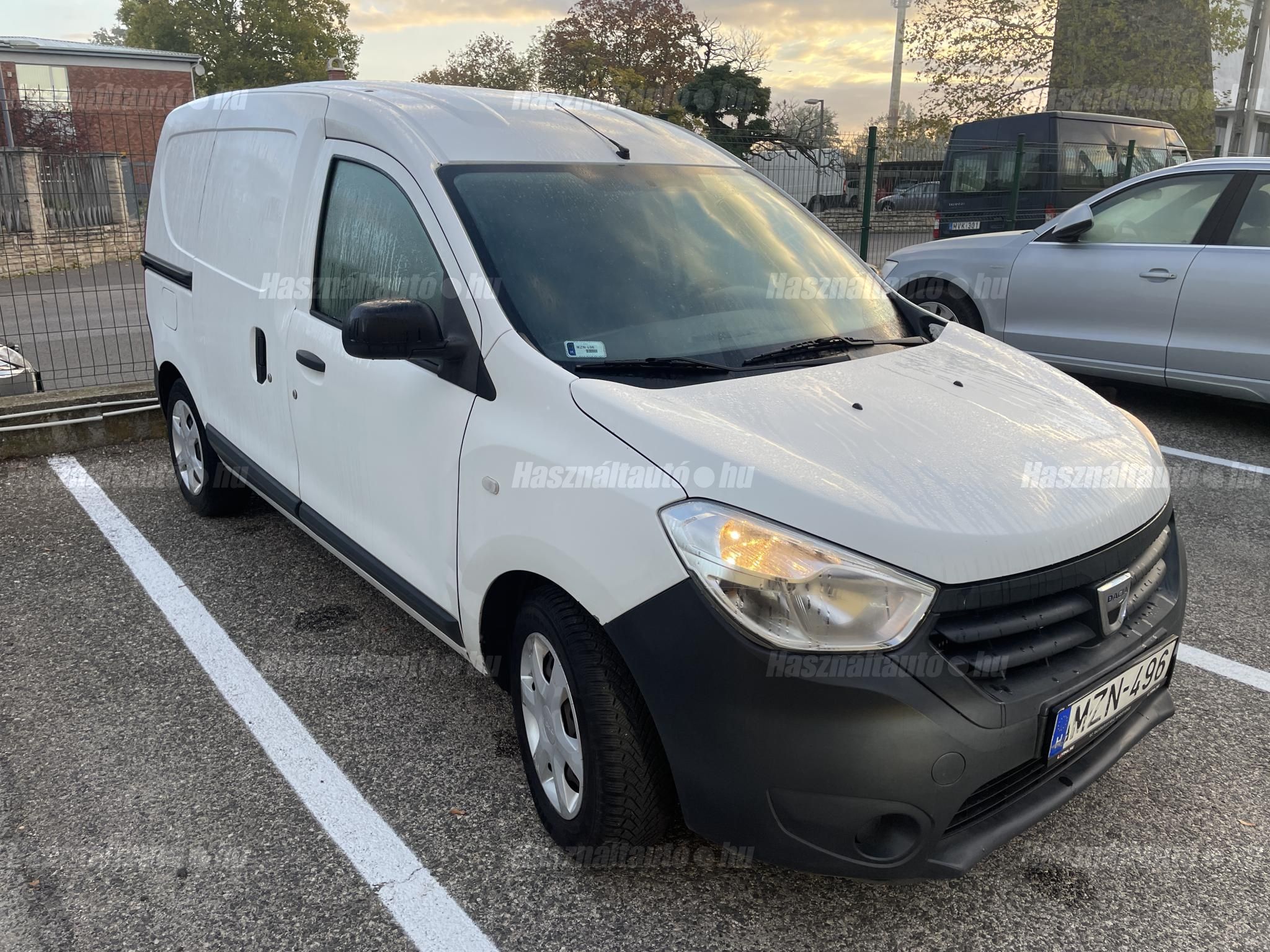 DACIA DOKKER 2015/2 - 1