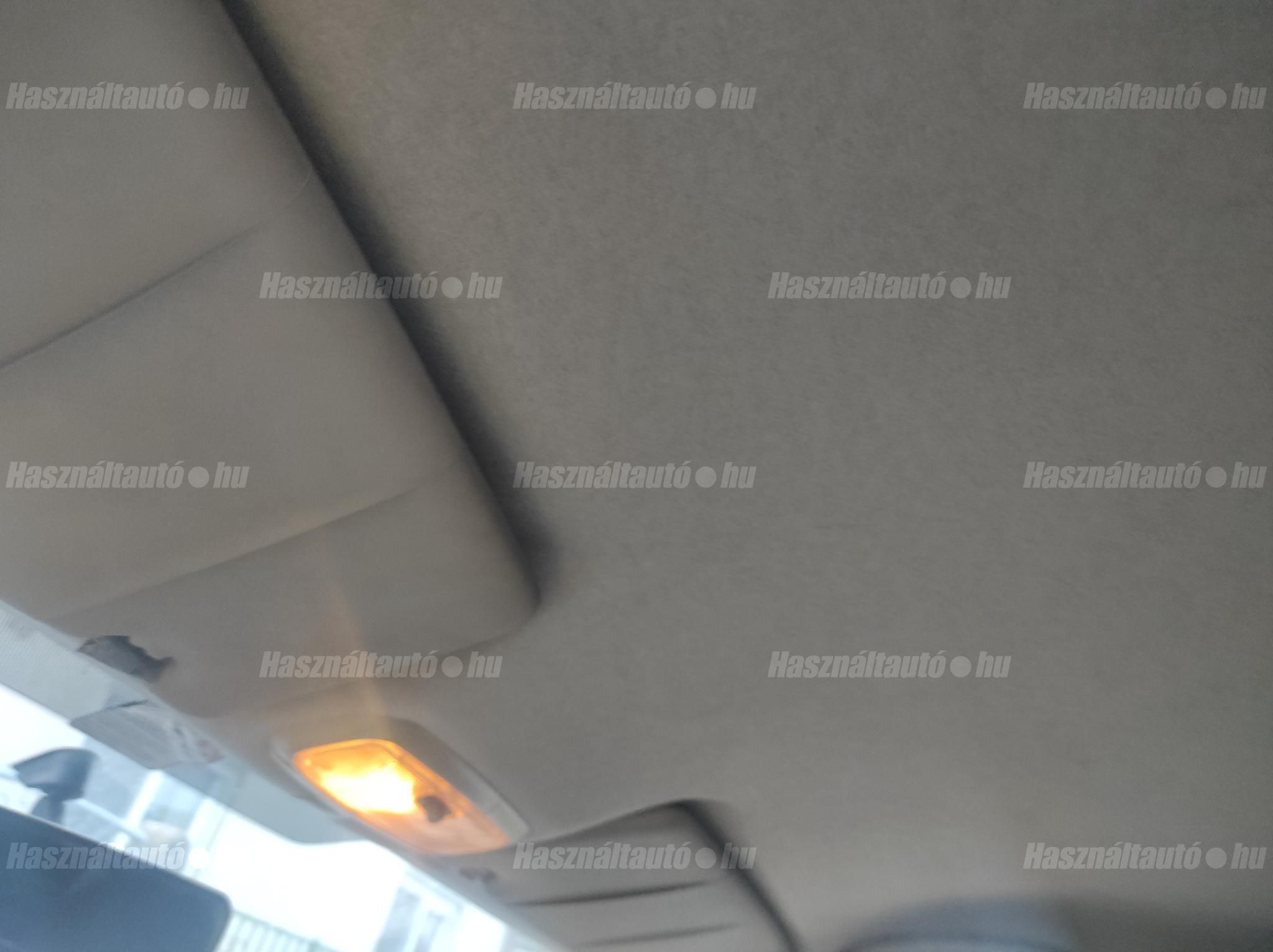 FORD FOCUS 2004/9 - 1