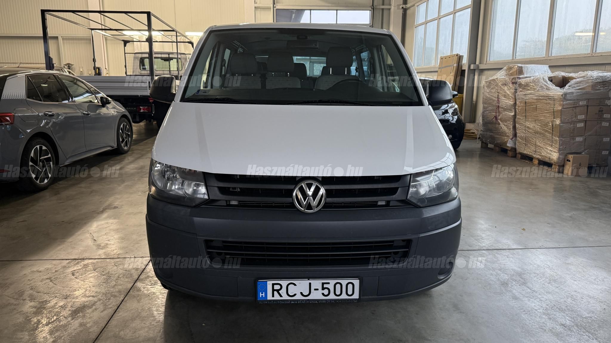 VOLKSWAGEN TRANSPORTER 2012/6 - 1