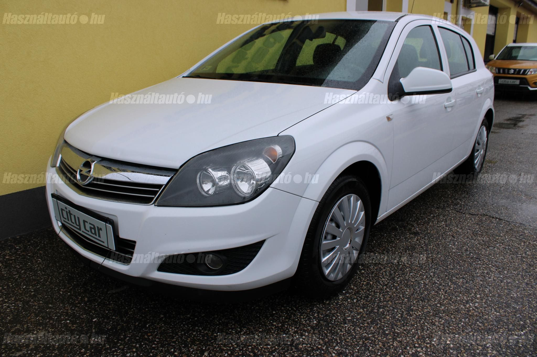 OPEL ASTRA H 2012/2 - 1