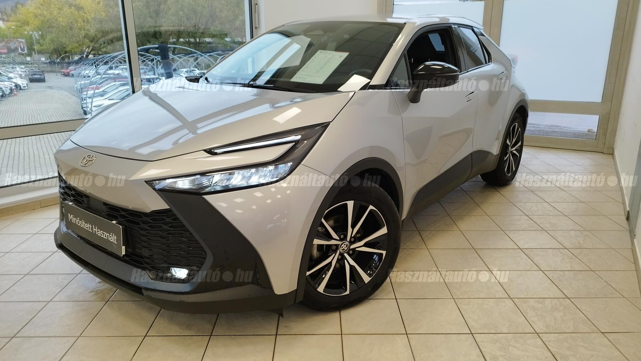 TOYOTA C-HR 2025/10 - 1