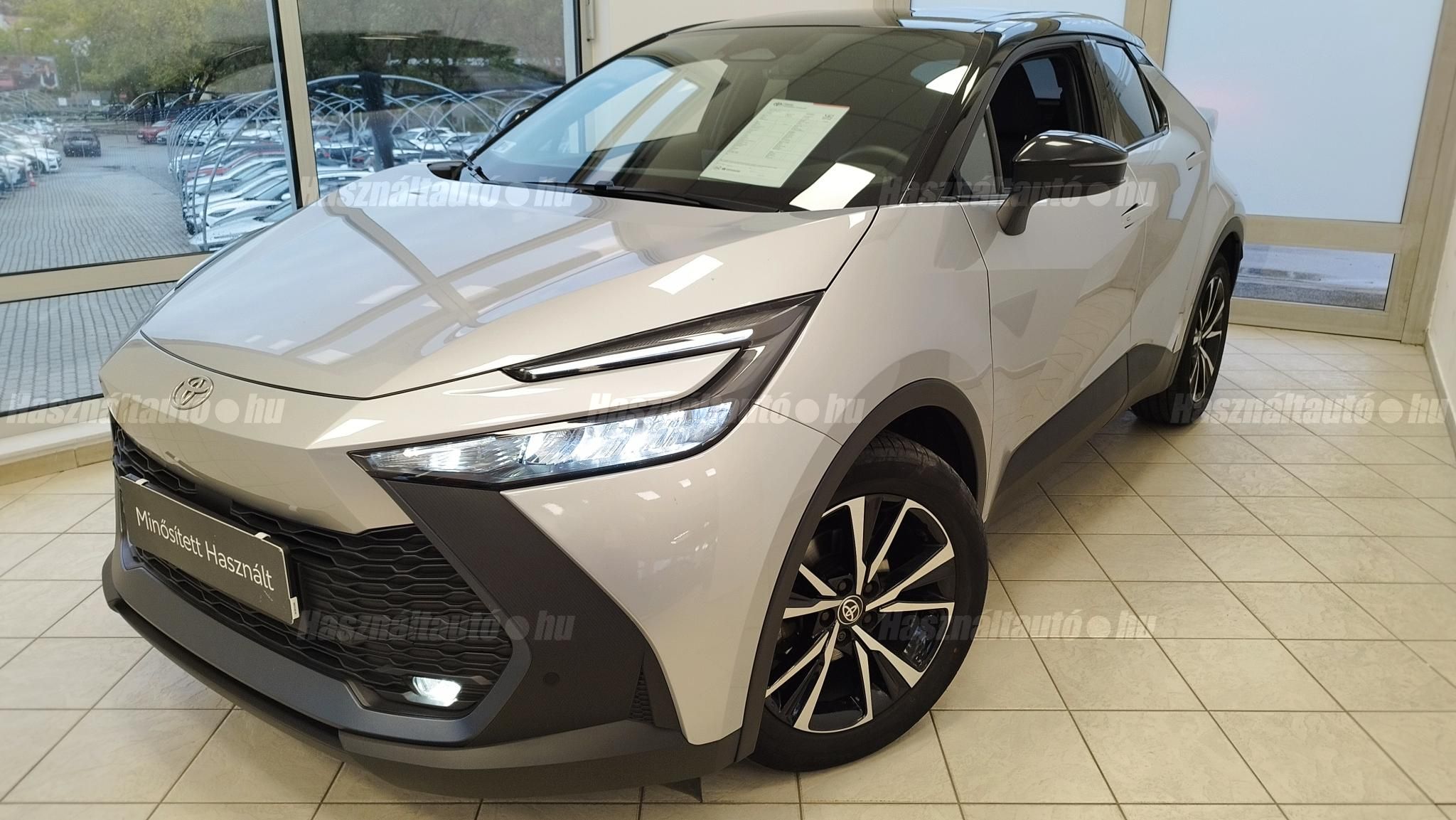 TOYOTA C-HR 2025/6 - 1