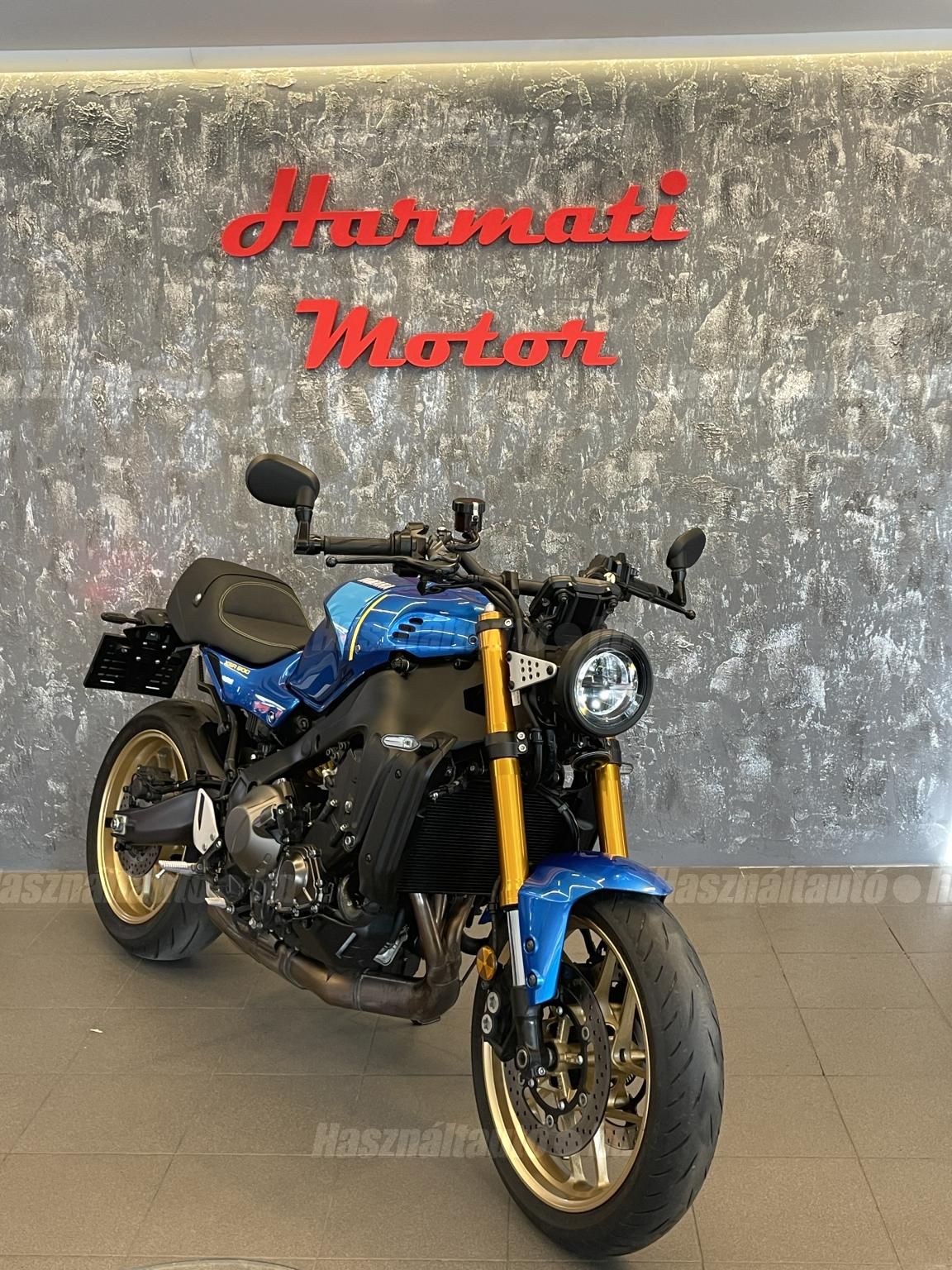 YAMAHA XSR 900 2024/9 - 1